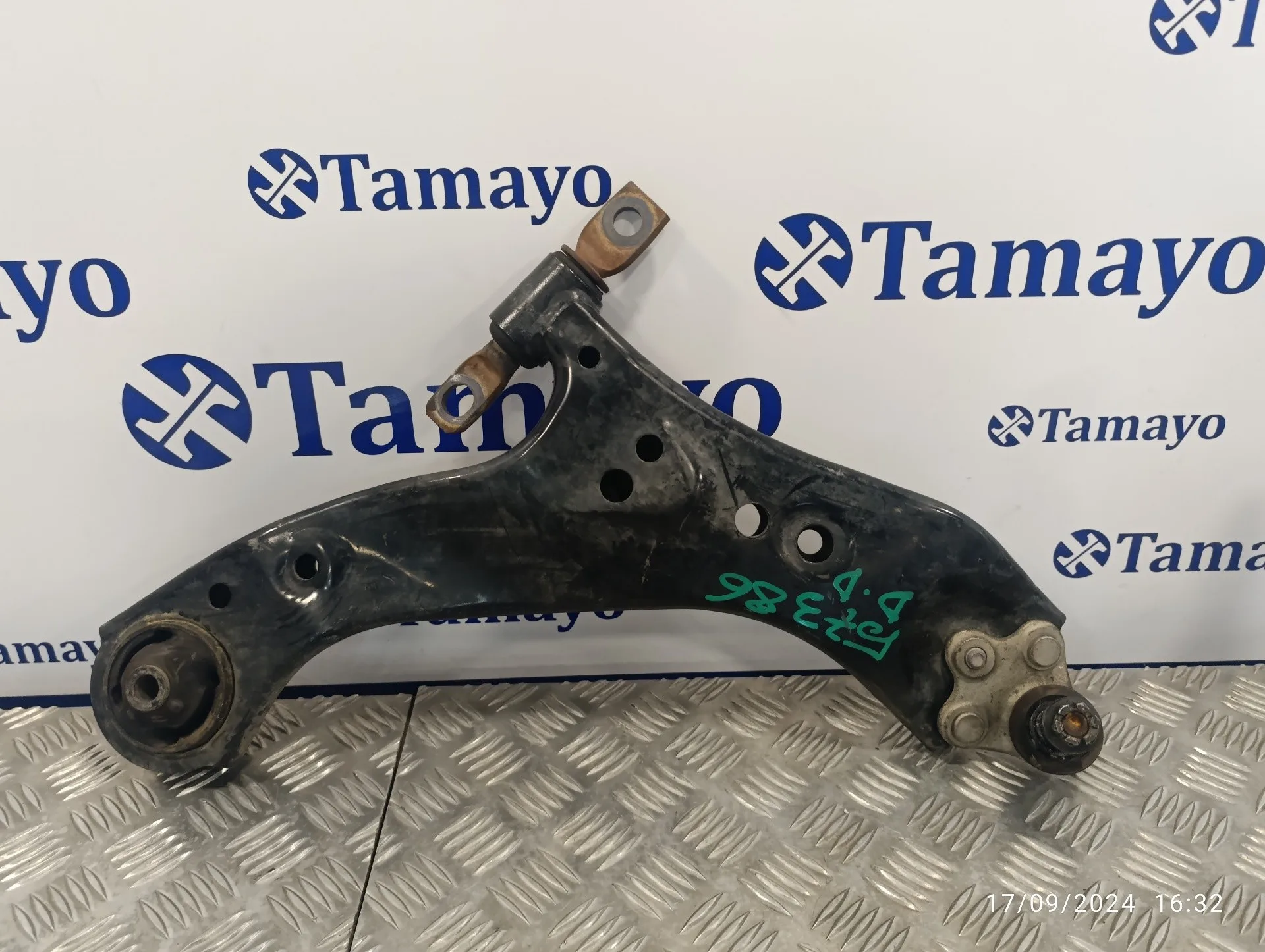 Brazo Suspension Inferior Delantero Derecho para Toyota Rav 4 V (_A5_, _H5_)