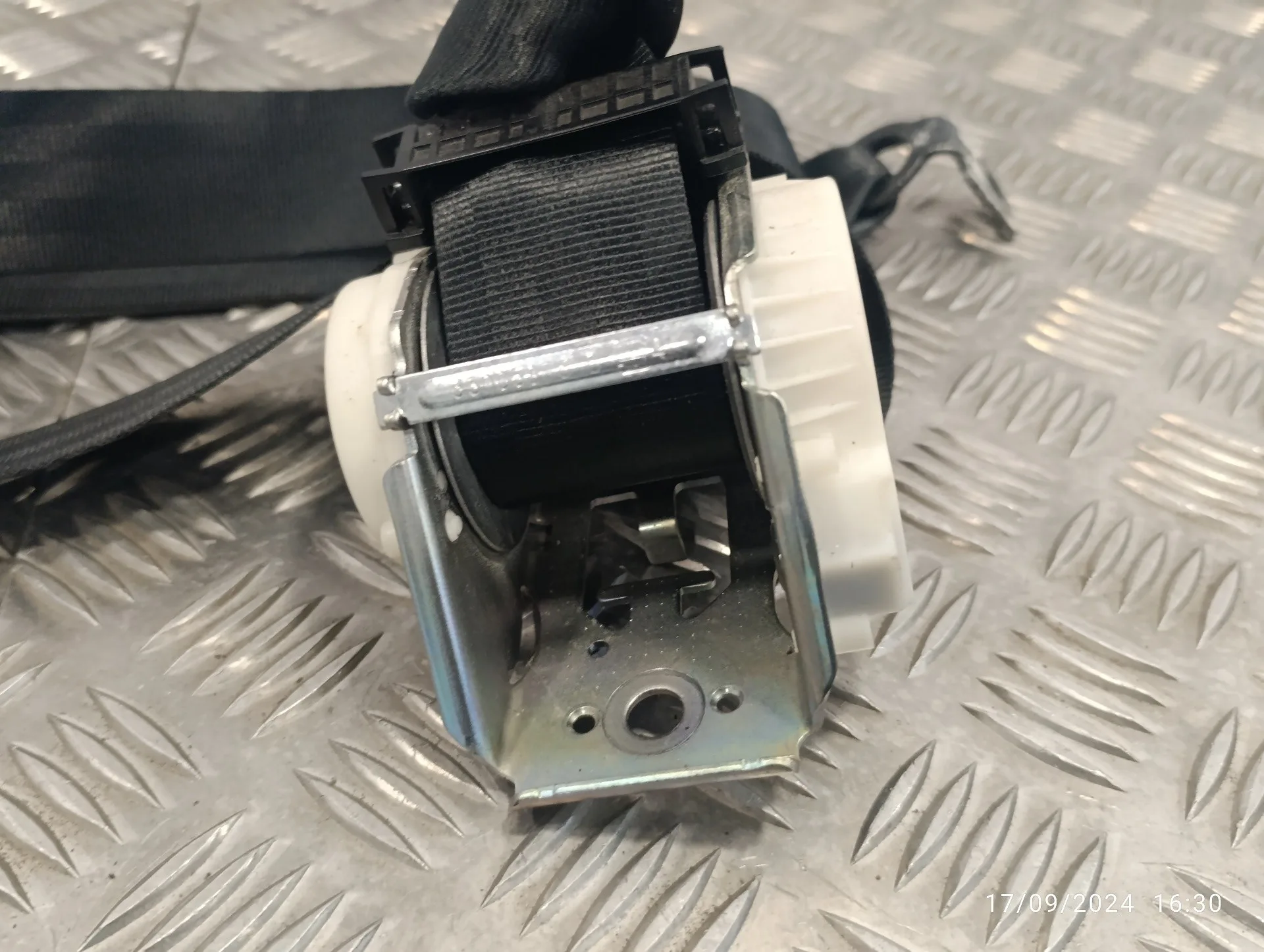 Cinturon Seguridad Trasero Izquierdo para Ford Focus Lim.