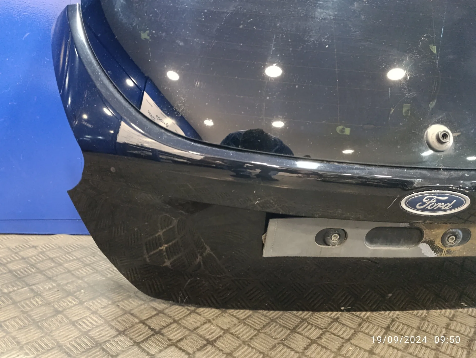 Porton Trasero para Ford Focus Lim.