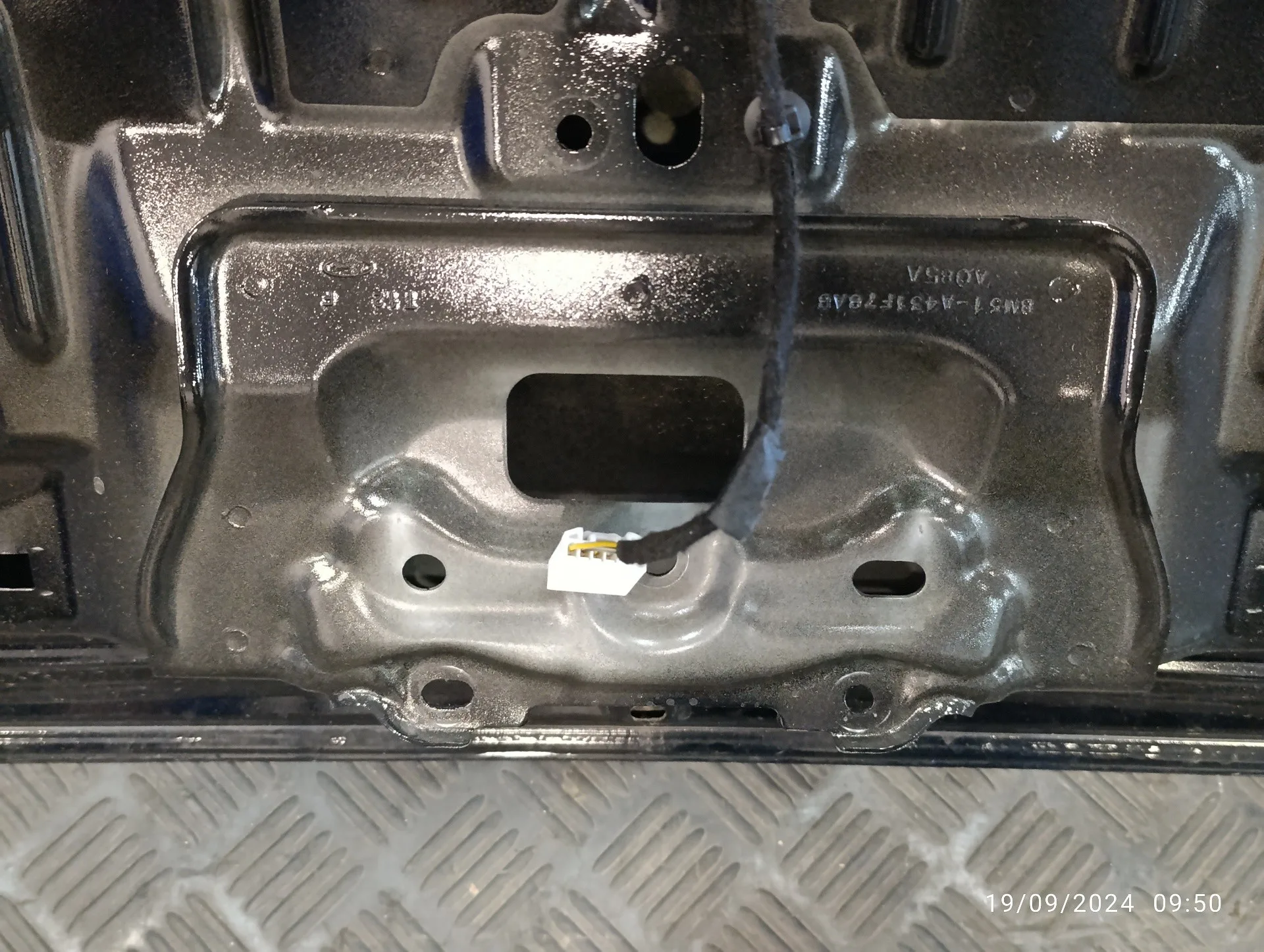 Porton Trasero para Ford Focus Lim.