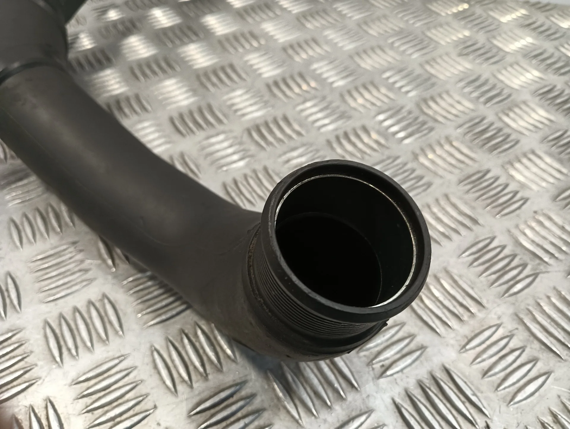 Tubo para Volkswagen Polo (6R1)