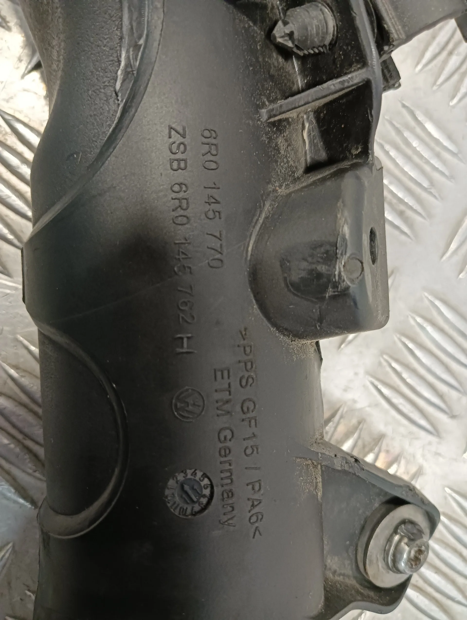 Tubo para Volkswagen Polo (6R1)