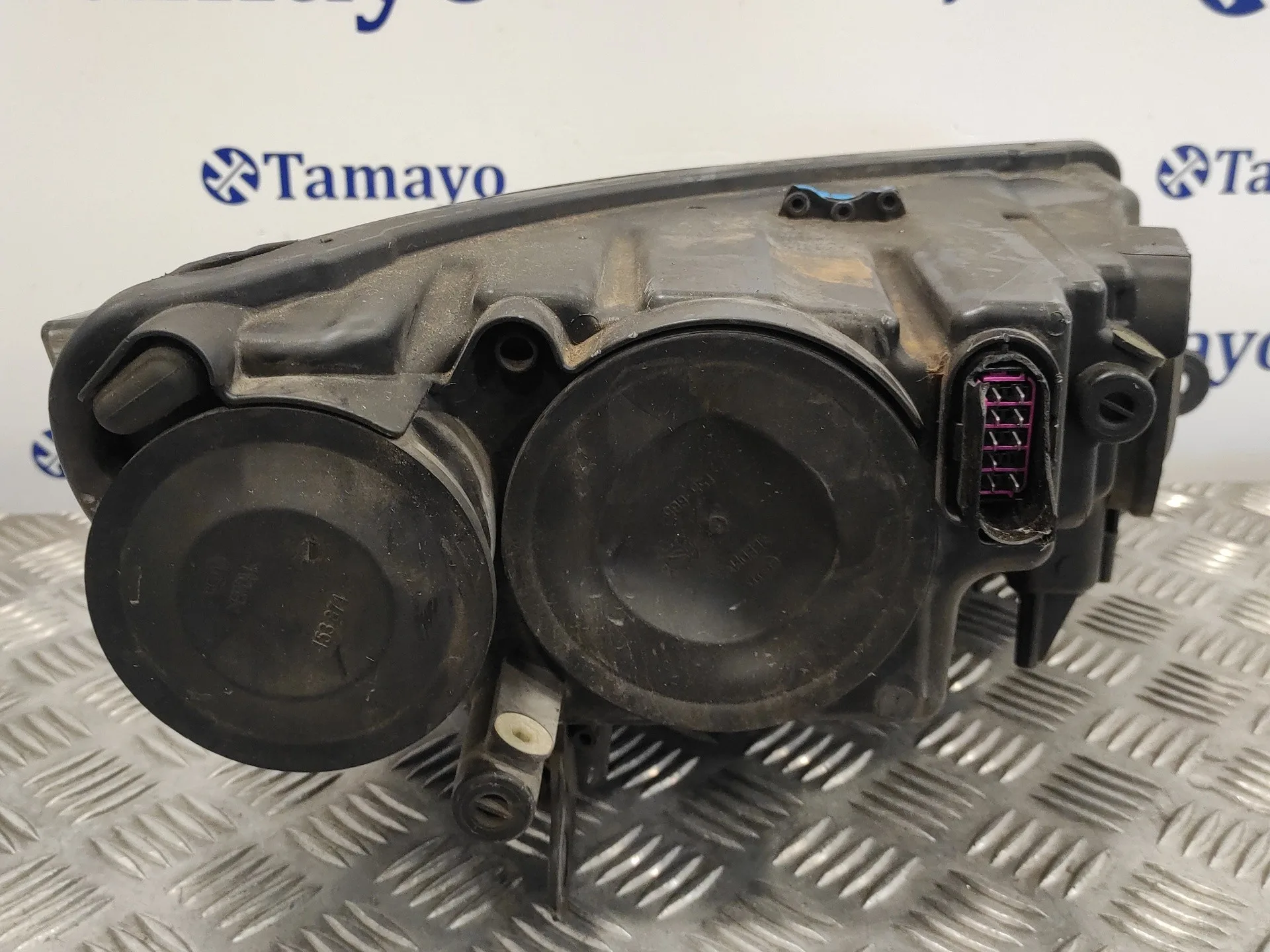 Faro Izquierdo para Skoda Suberb (3T4)