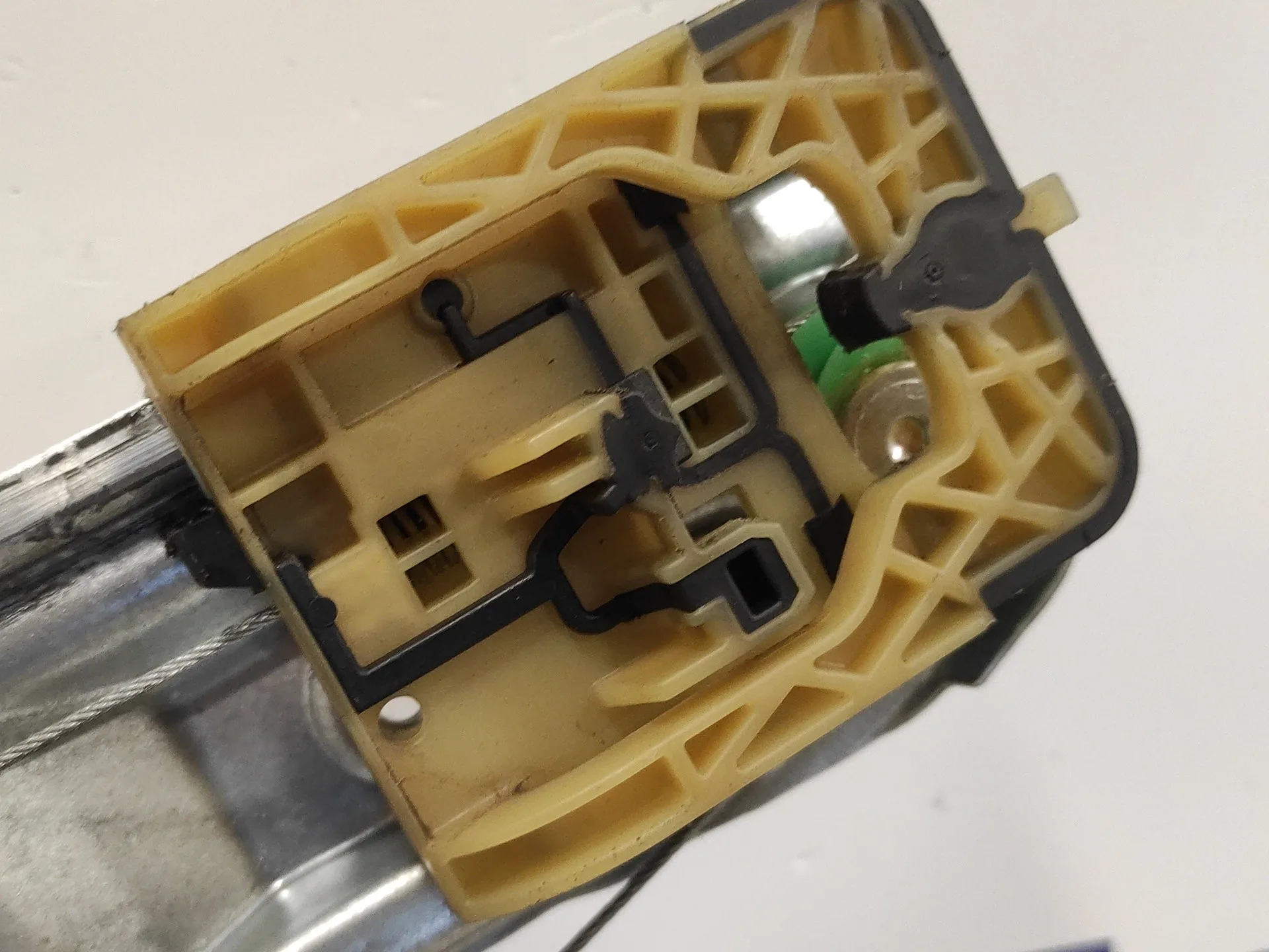 Elevalunas Trasero Derecho para Ford Focus Lim.