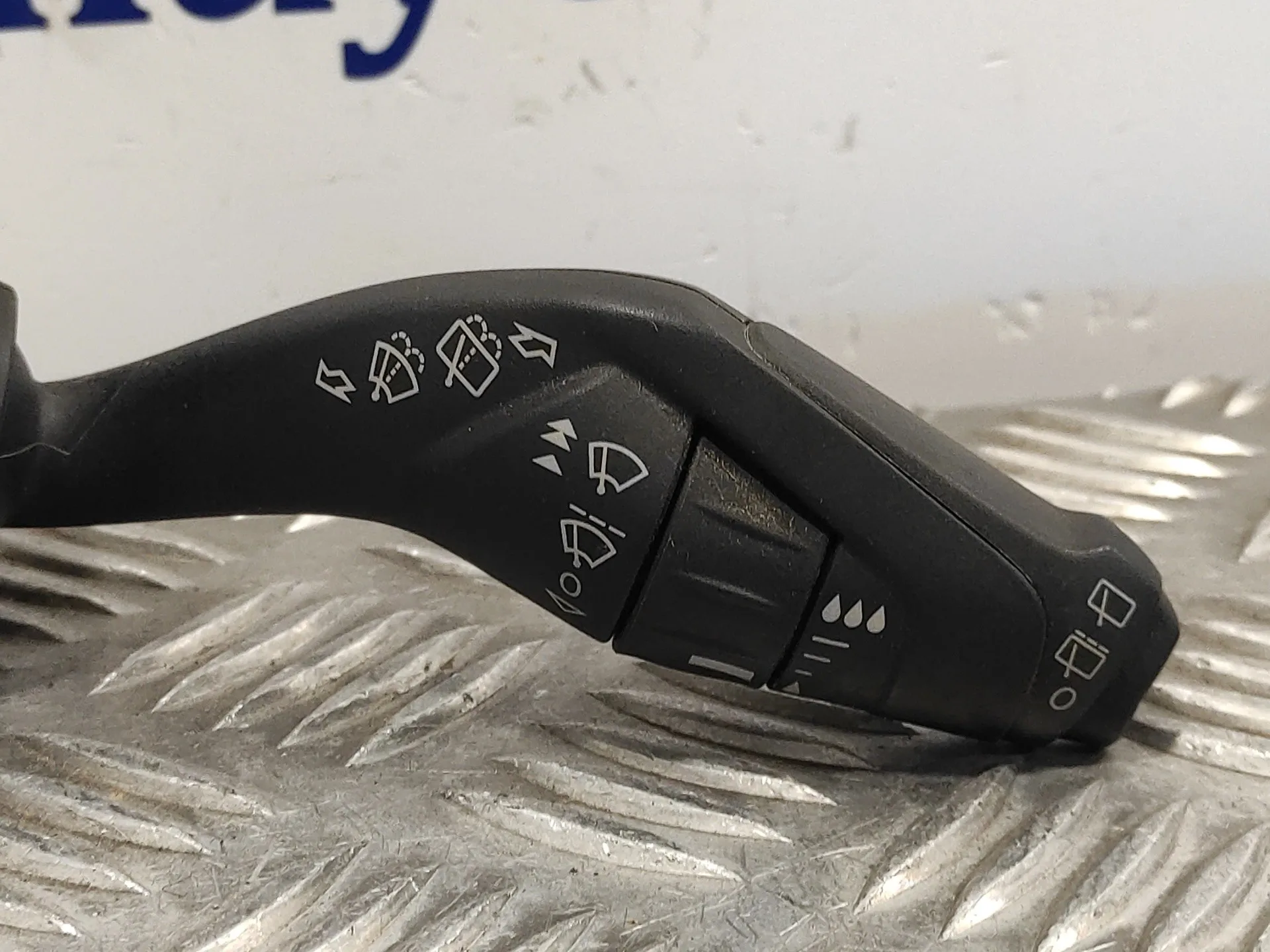 Mando Limpia para Ford Focus Lim.
