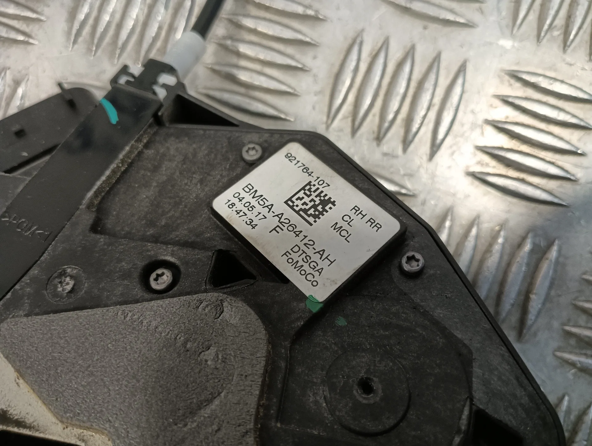 Cerradura Puerta Trasera Derecha para Ford Focus Lim.