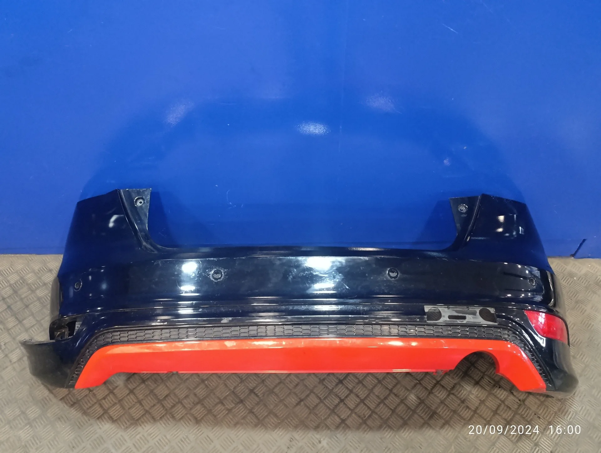 Paragolpes Trasero para Ford Focus Lim.