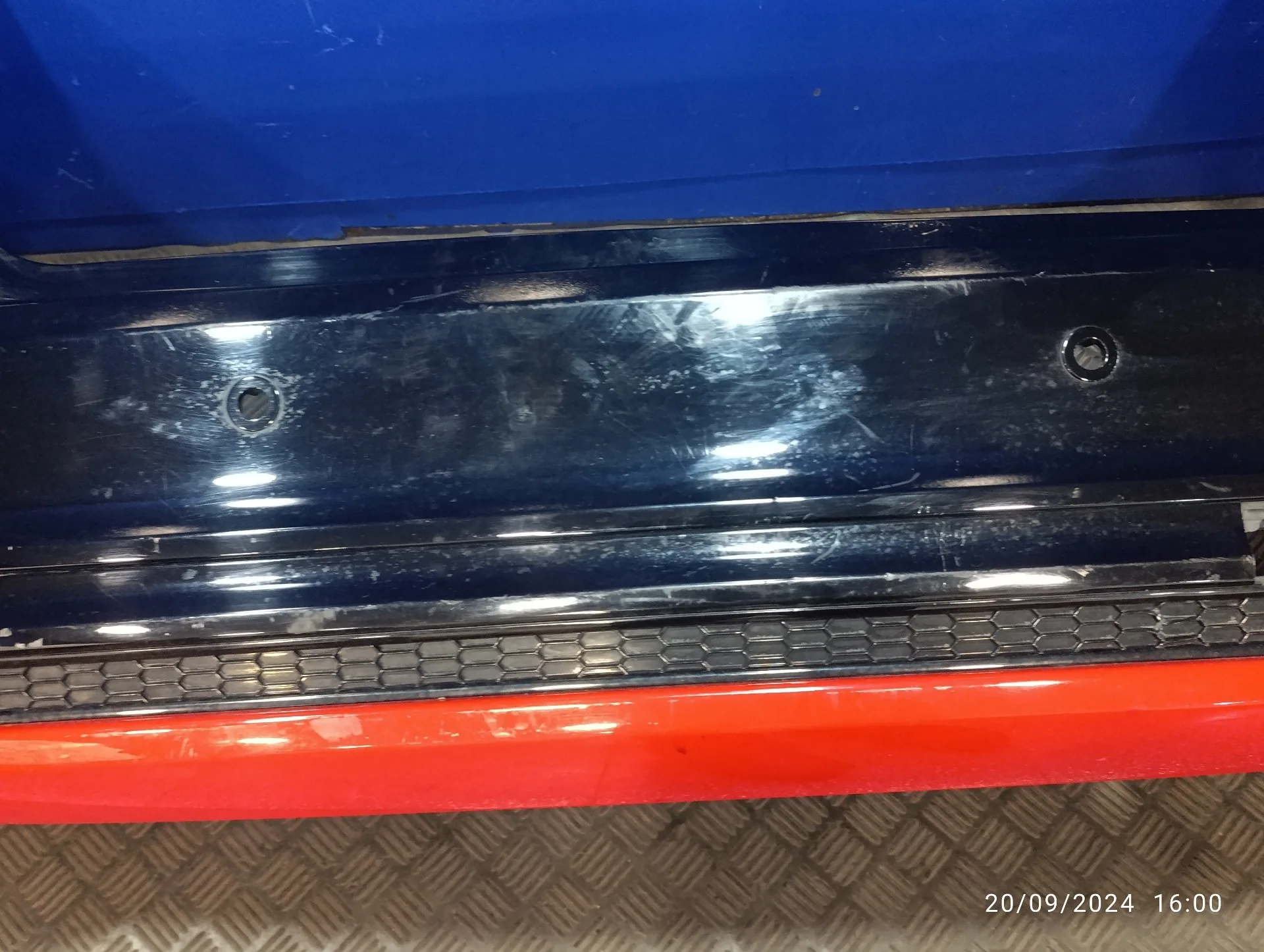 Paragolpes Trasero para Ford Focus Lim.