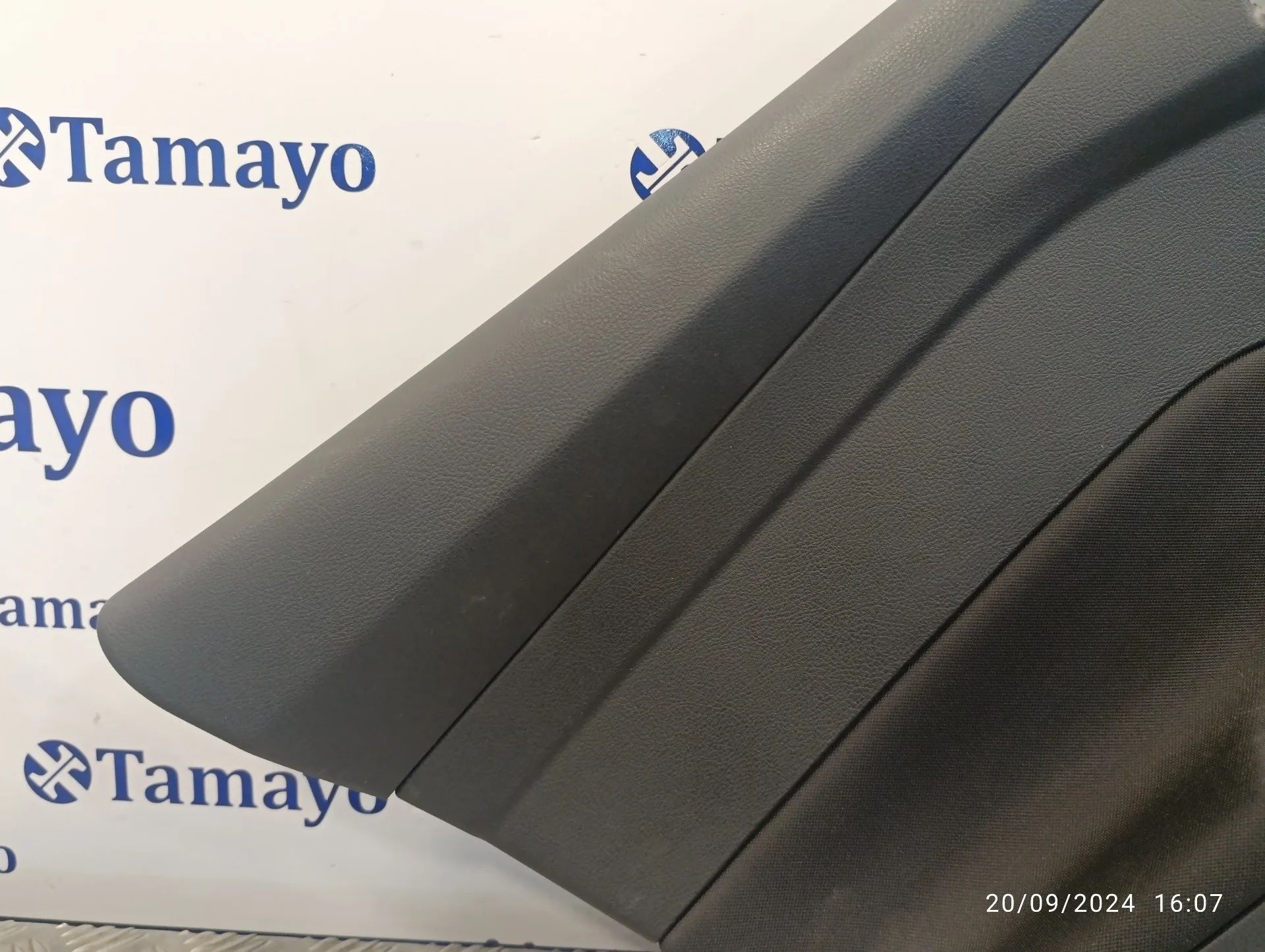 Guarnecido Puerta Trasera Izquierda para Ford Focus Lim.
