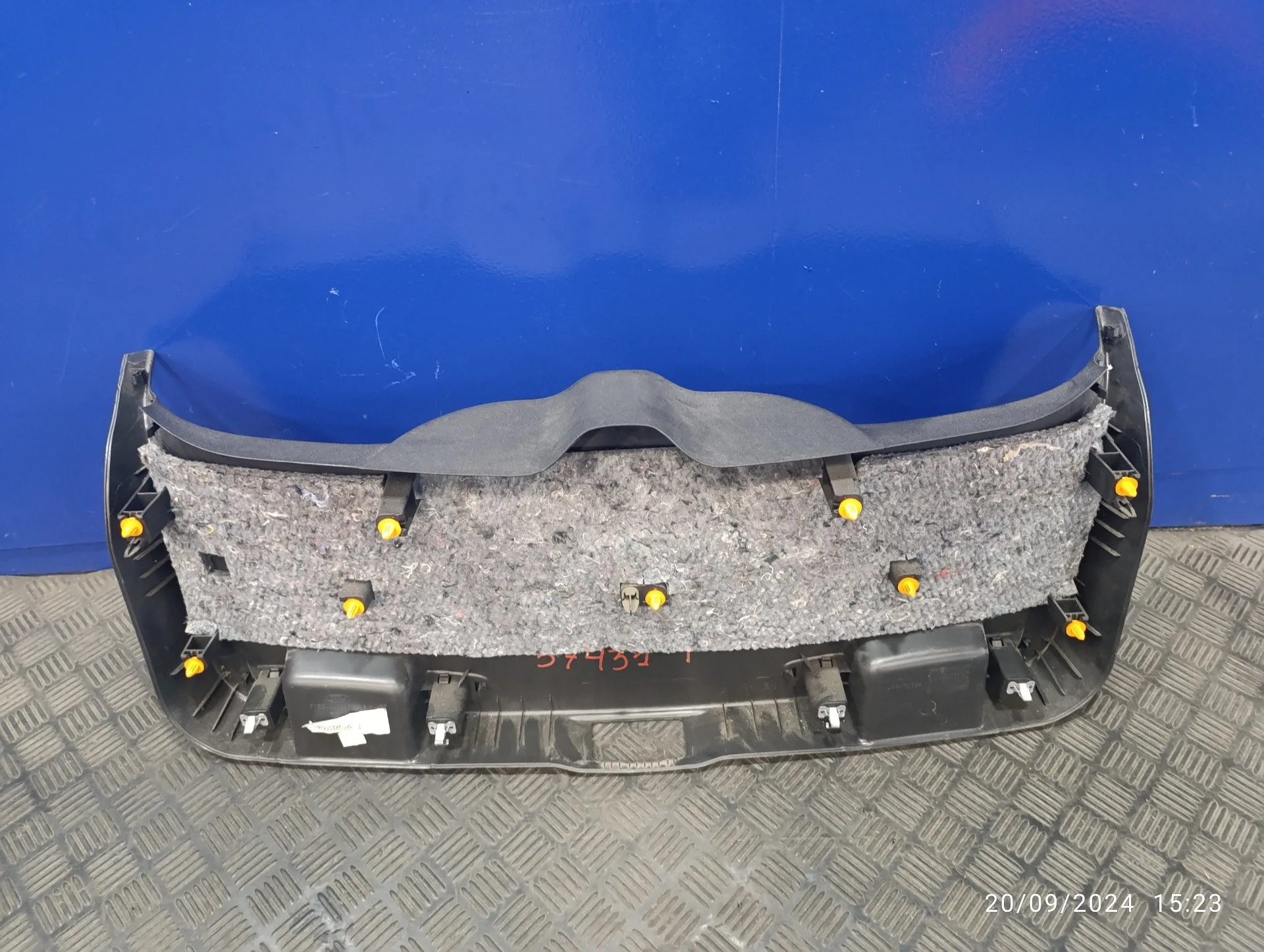 Guarnecido Porton Trasero para Ford Focus Lim.