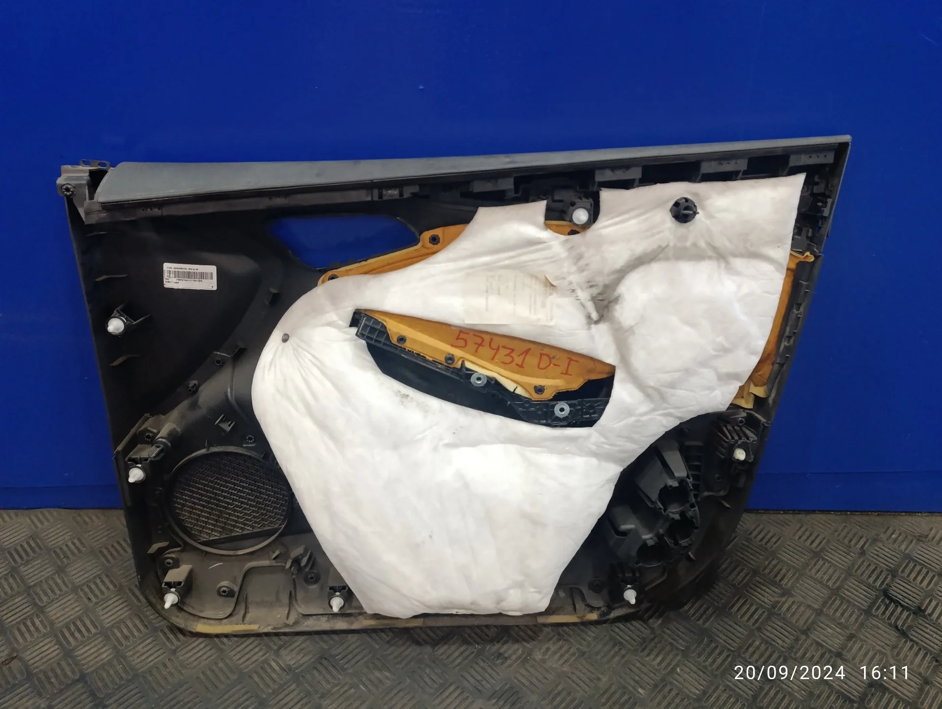 Guarnecido Puerta Delantera Izquierda para Ford Focus Lim.