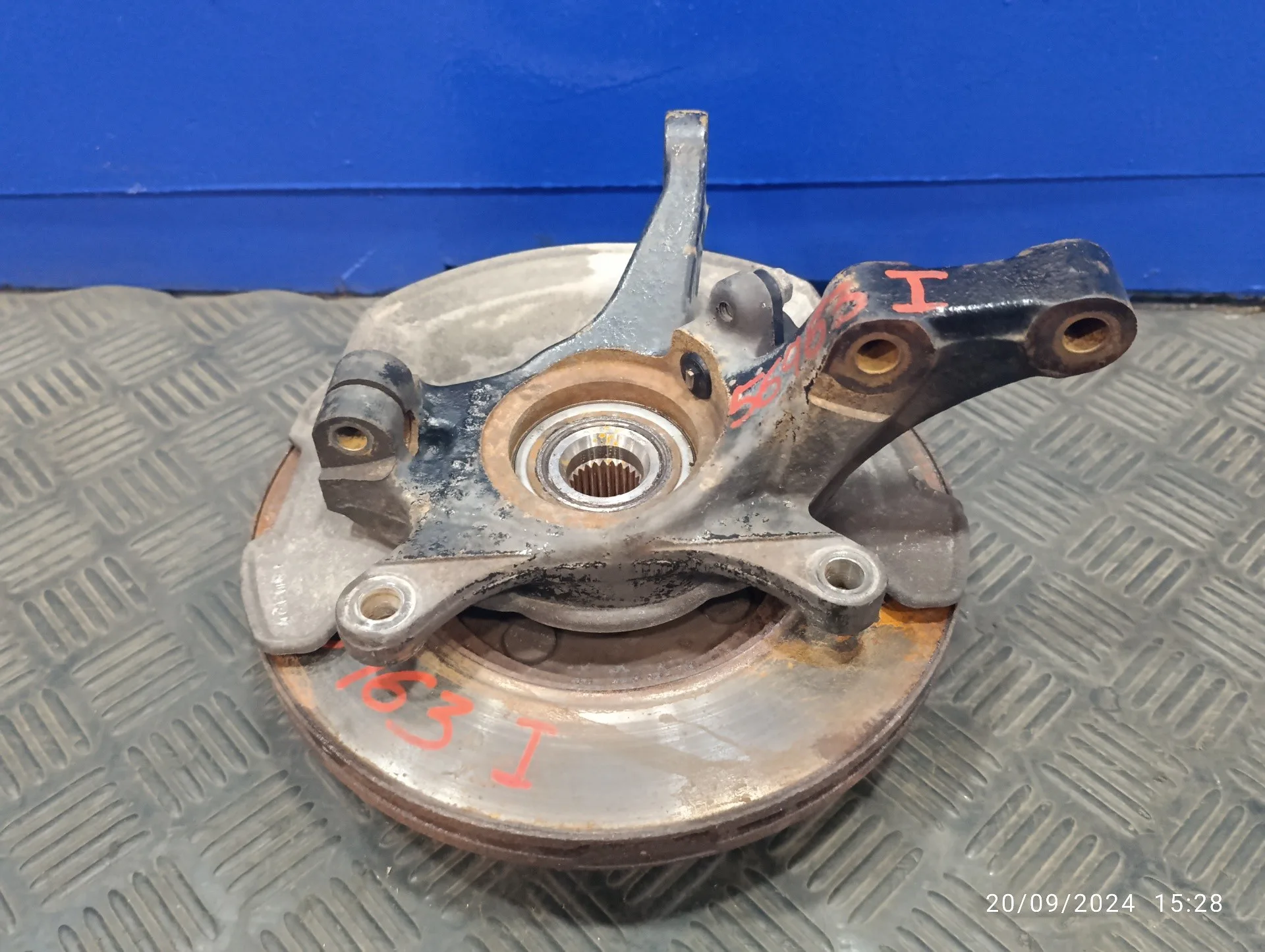 Mangueta Delantera Izquierda para Suzuki Swift Berlina (Mz)