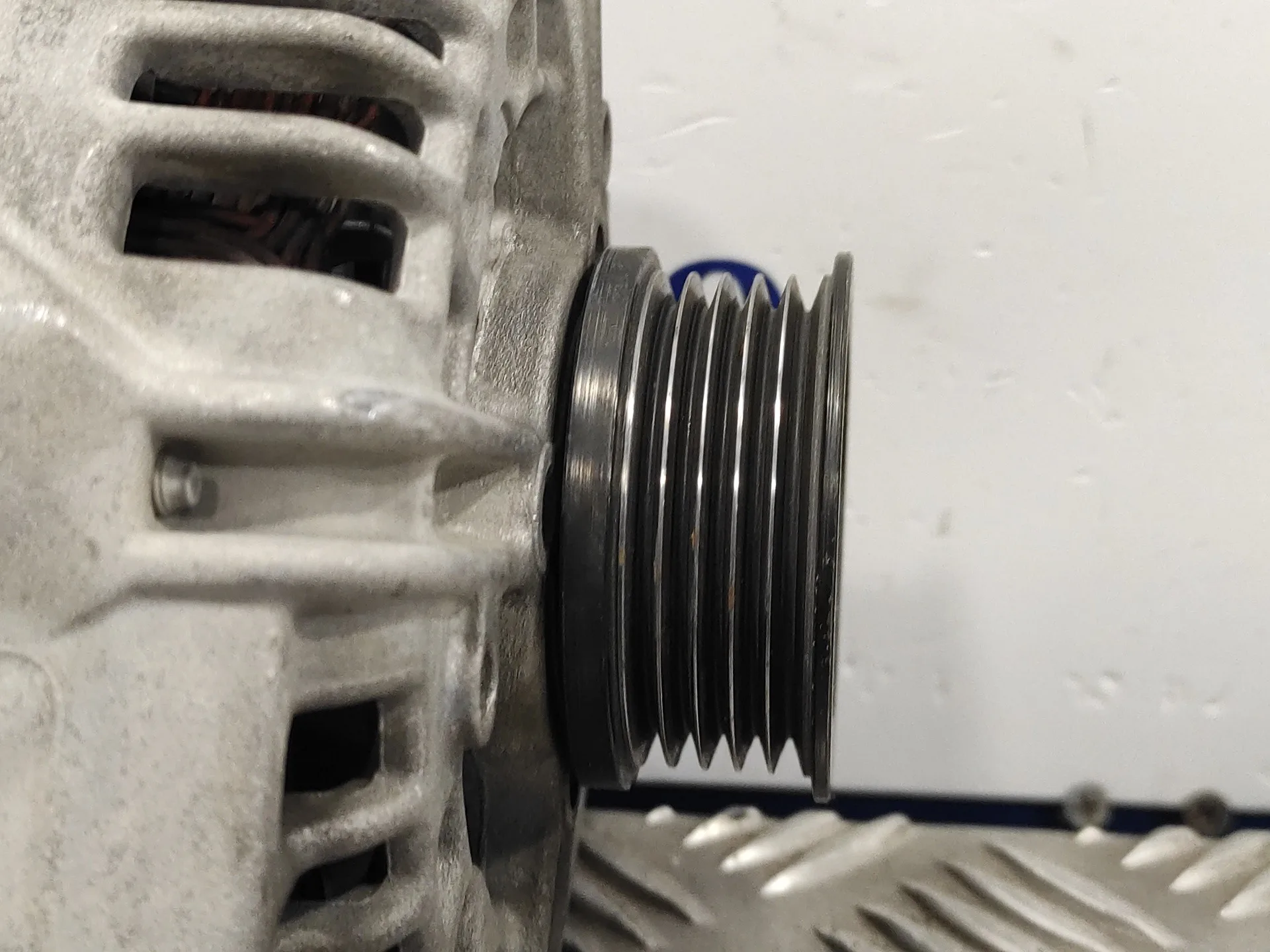 Alternador para Opel Corsa C