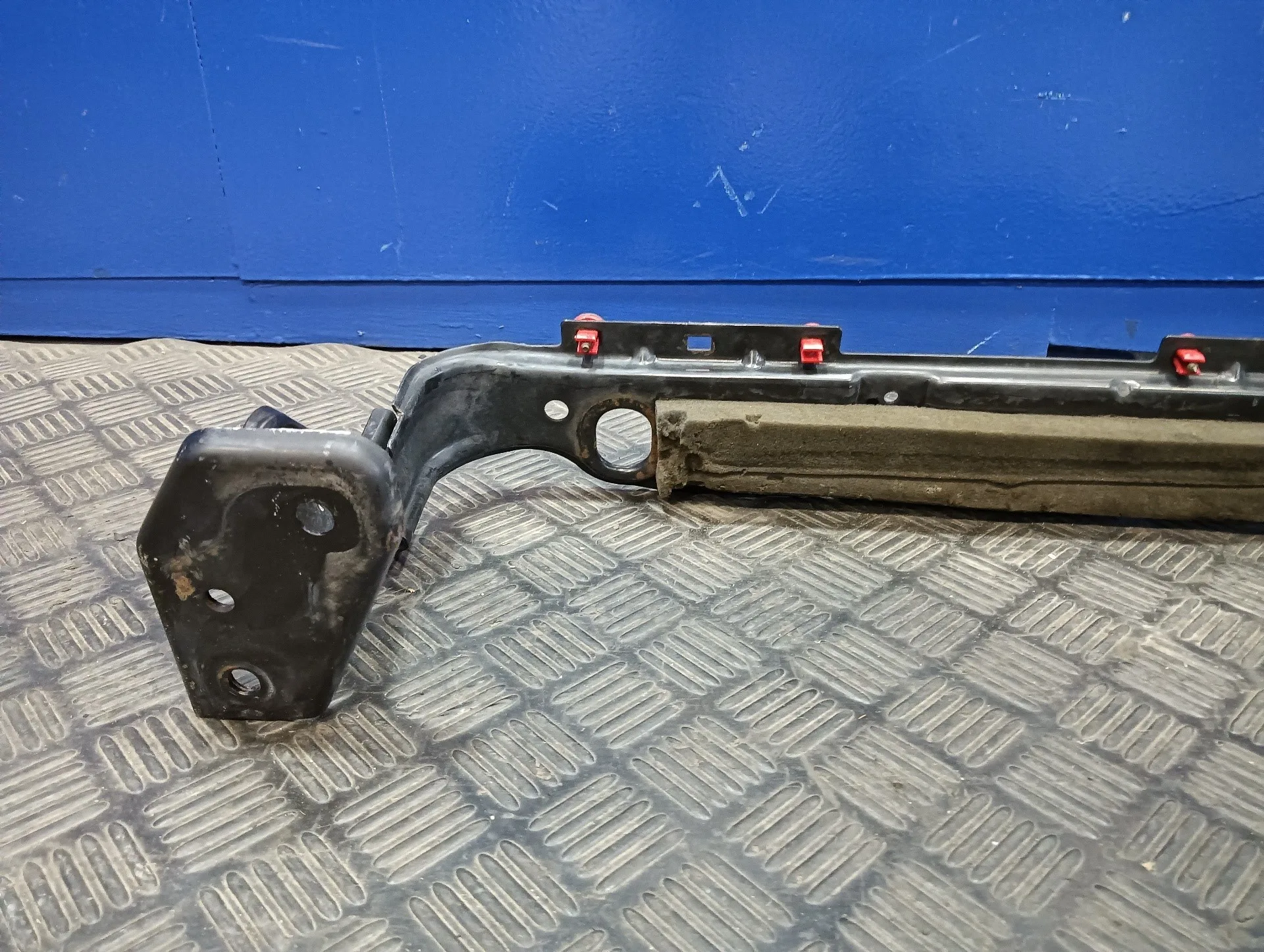 Refuerzo Paragolpes Delantero para Ford Focus Lim.