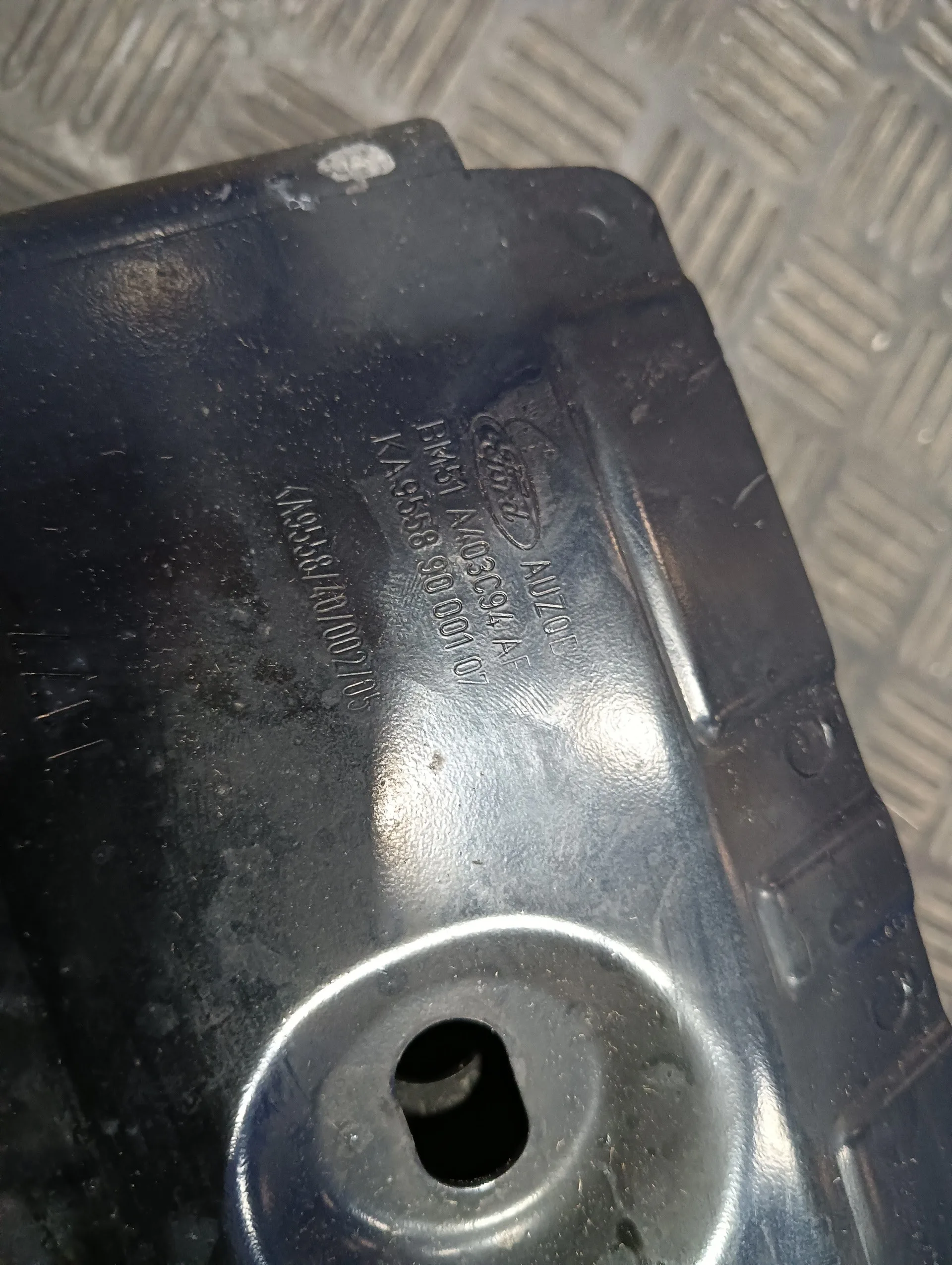 Refuerzo Paragolpes Trasero para Ford Focus Lim.