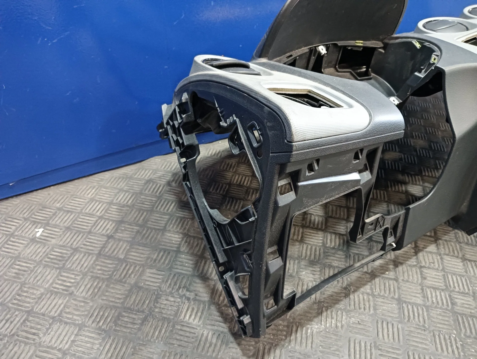 Salpicadero para Seat Ibiza (6J5)