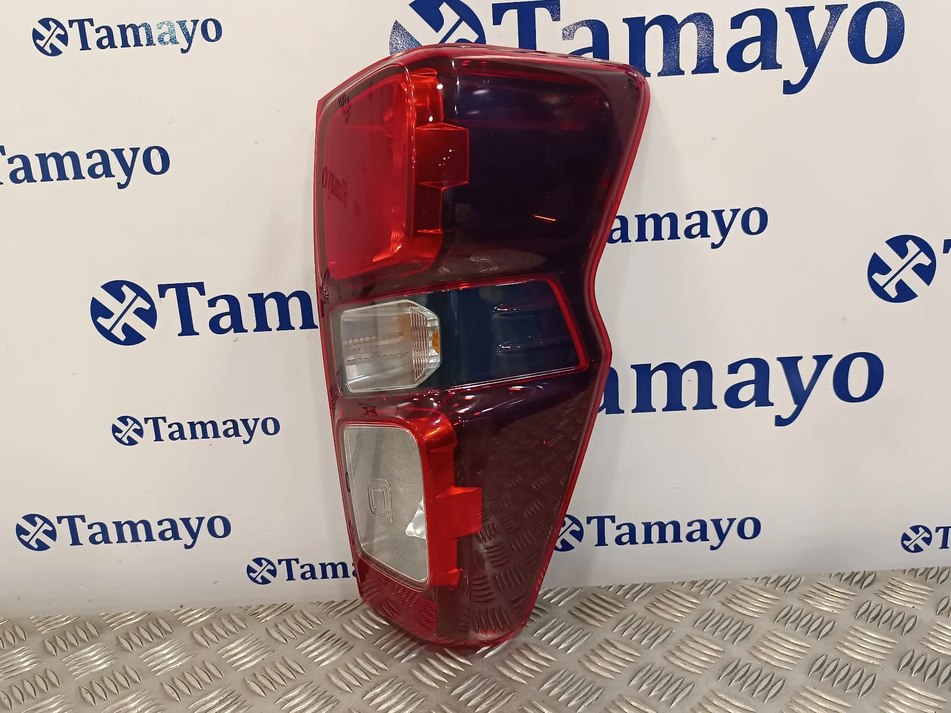 Piloto Trasero Derecho para Isuzu D-Max