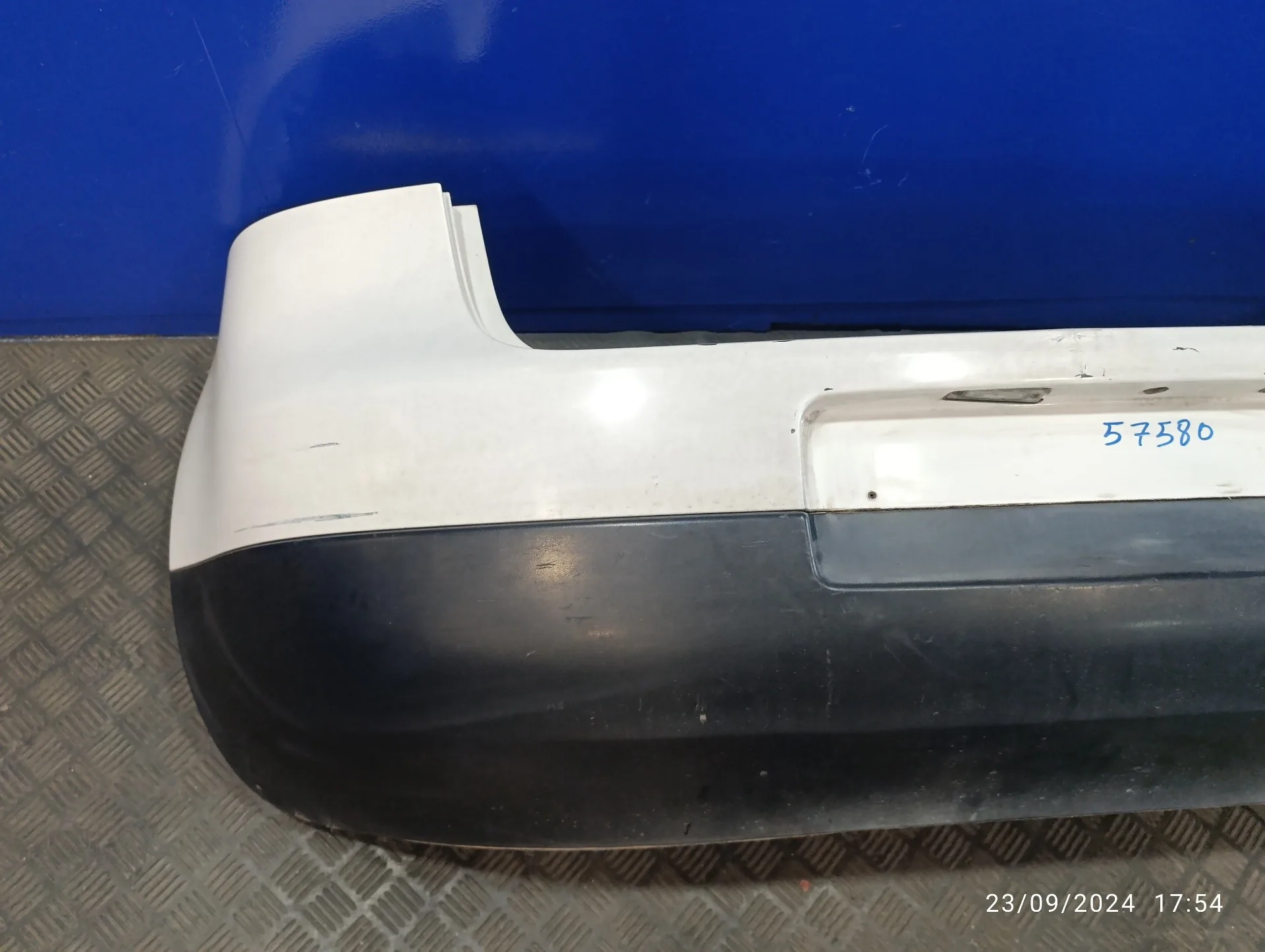 Paragolpes Trasero para Volkswagen Golf V Berlina (1K1)