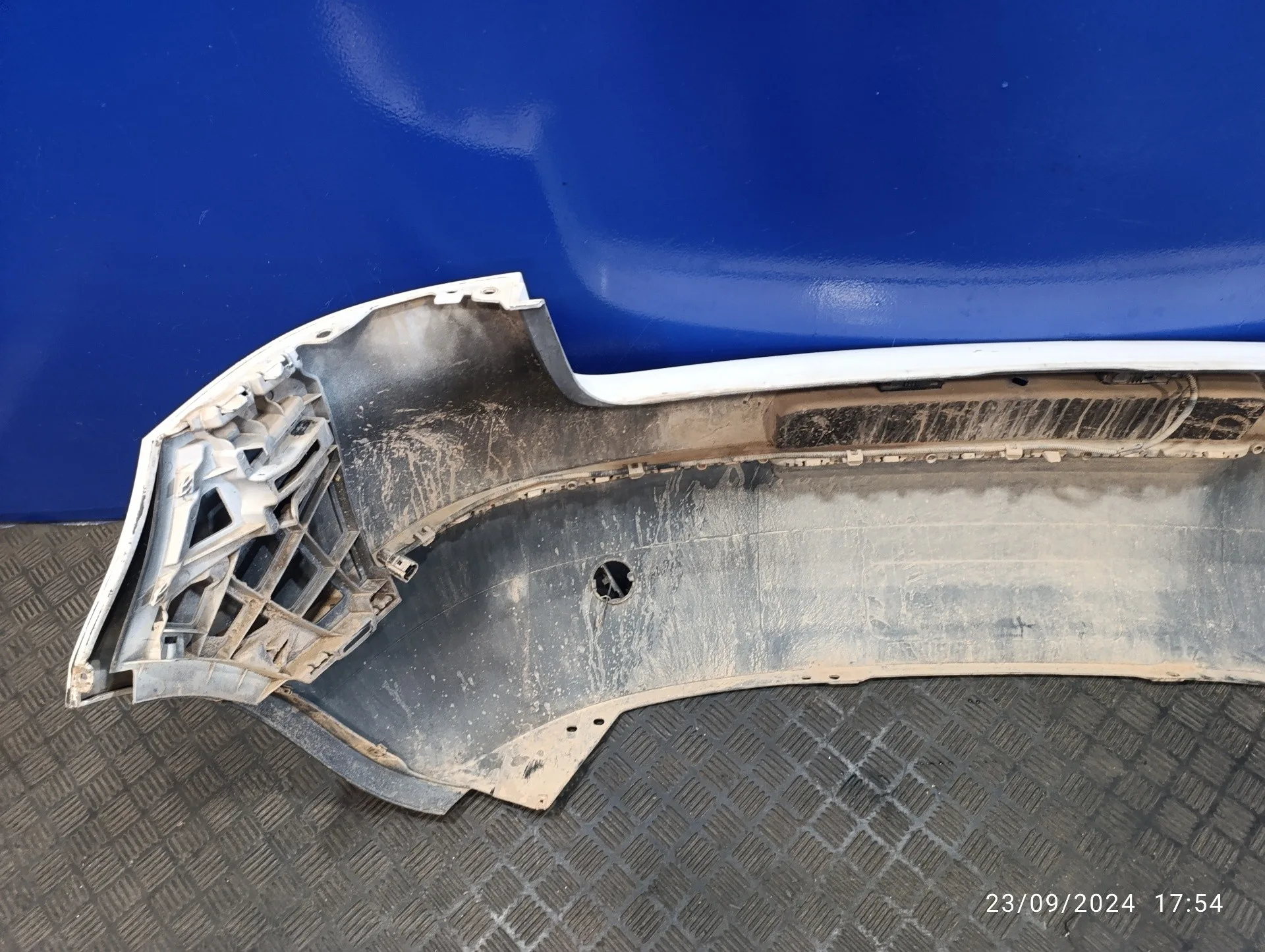 Paragolpes Trasero para Volkswagen Golf V Berlina (1K1)