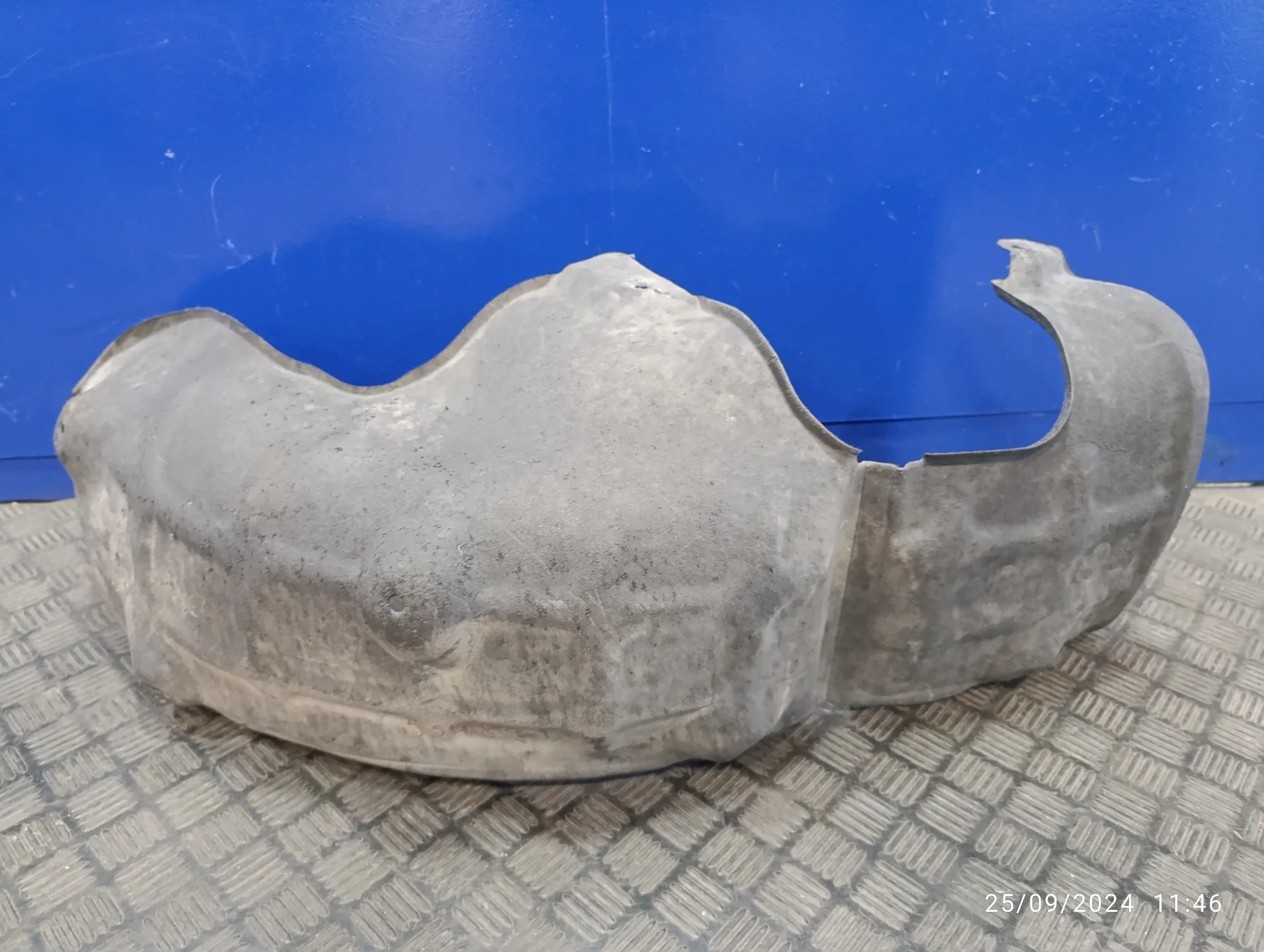 Plastico Paso Rueda Trasero Izquierdo para Mazda 3 Berlina (Bp)