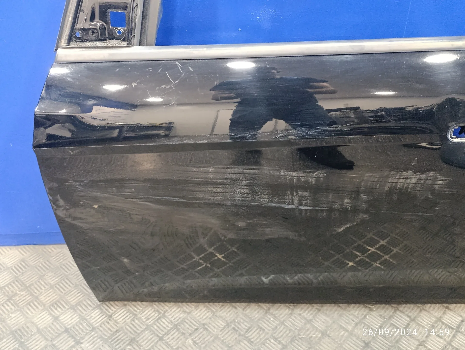 Puerta Delantera Izquierda para Ford Focus Lim.
