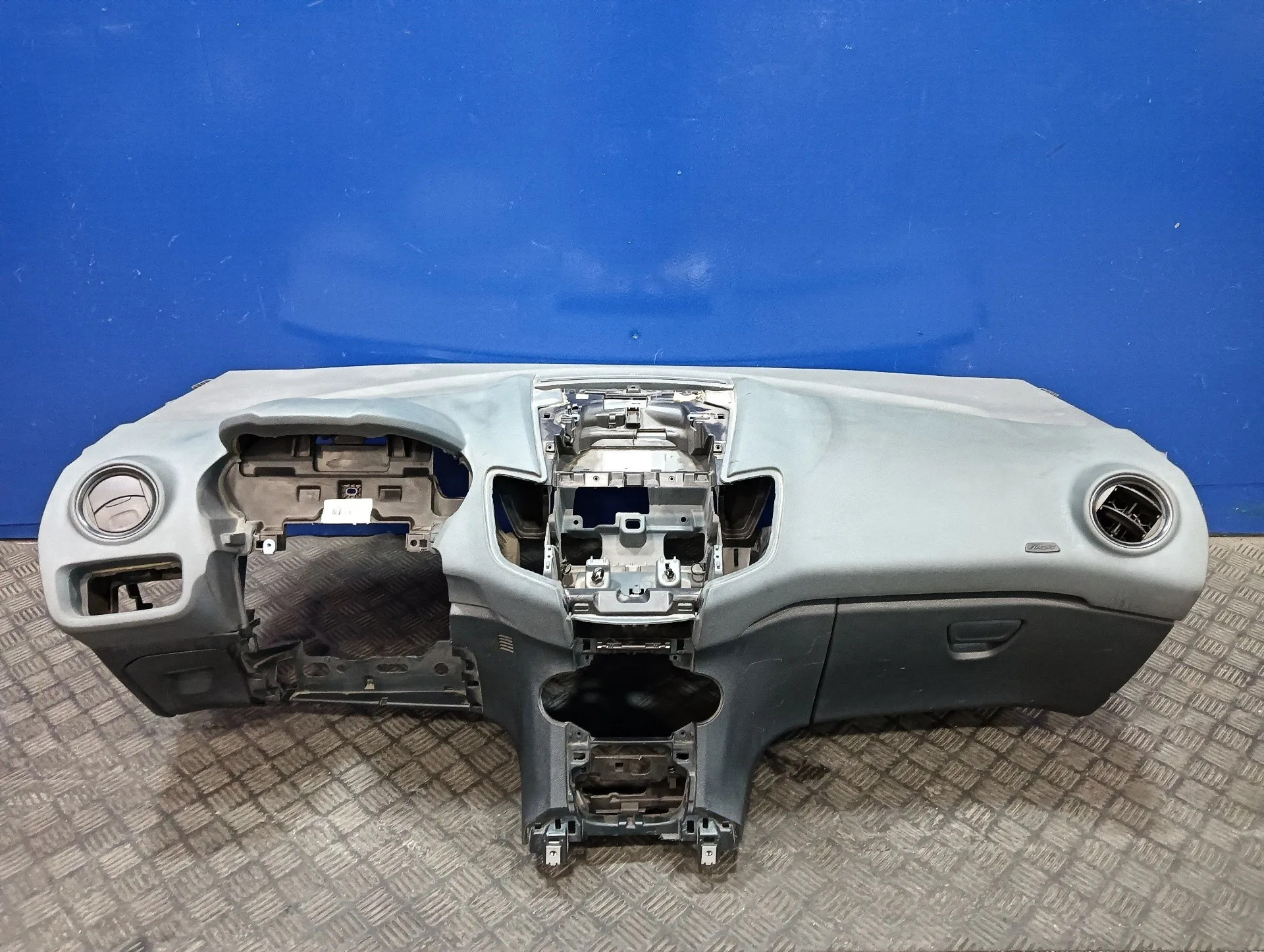 Salpicadero para Ford Fiesta (Cb1)