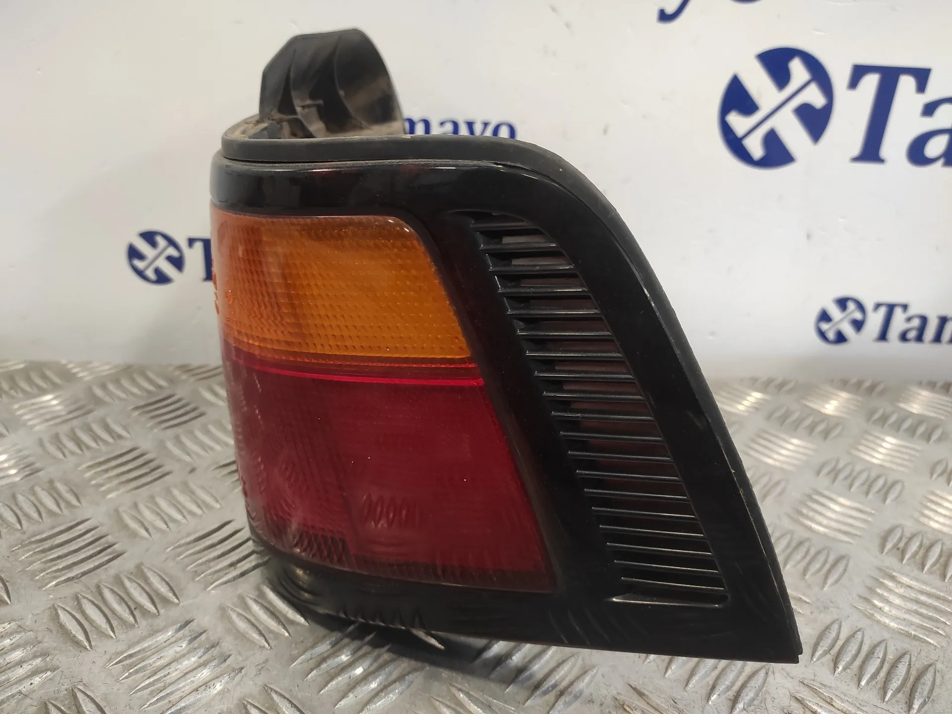 Piloto Trasero Derecho para Honda Concerto (Hw)