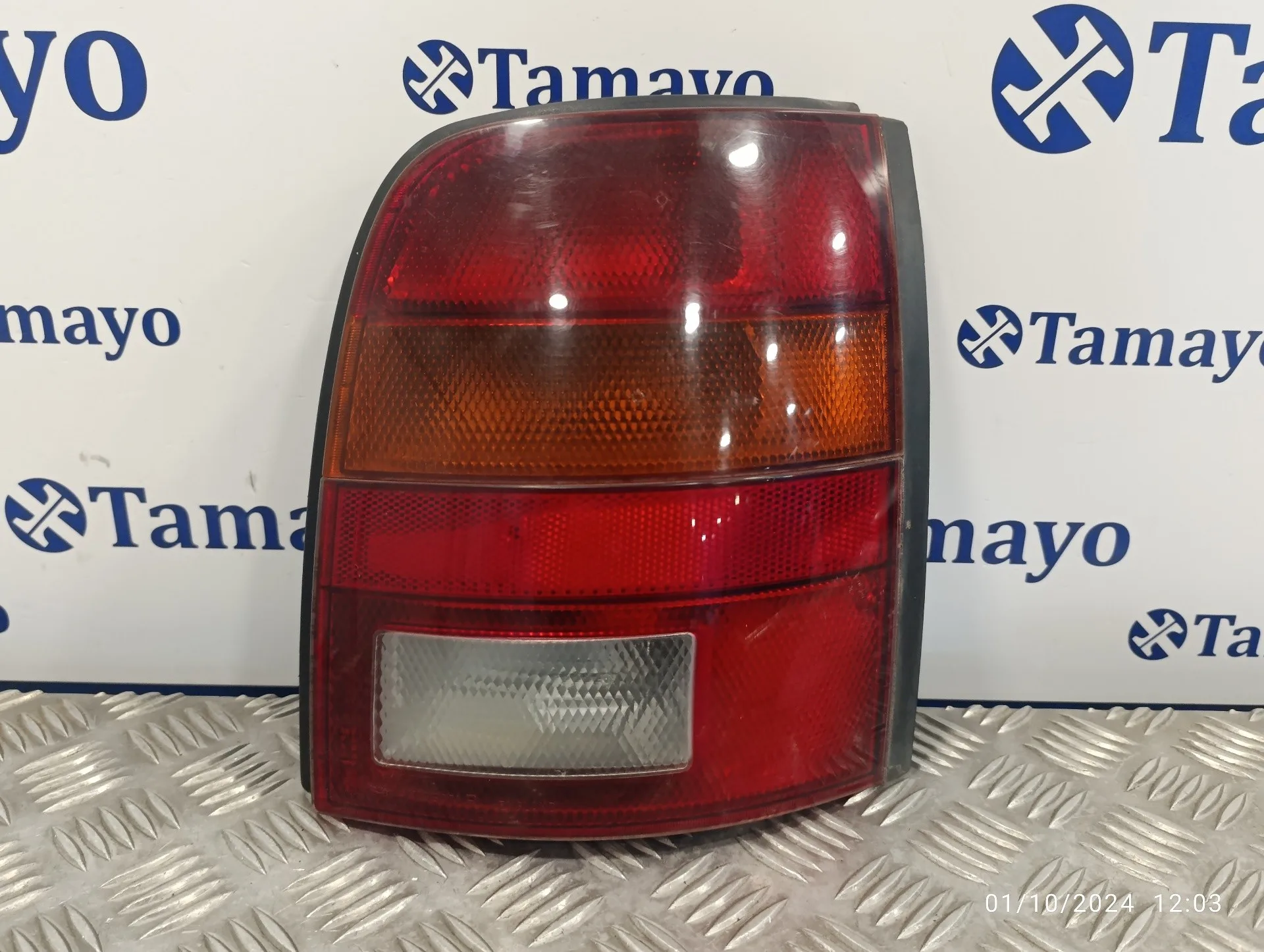 Piloto Trasero Derecho para Nissan Micra (K11)