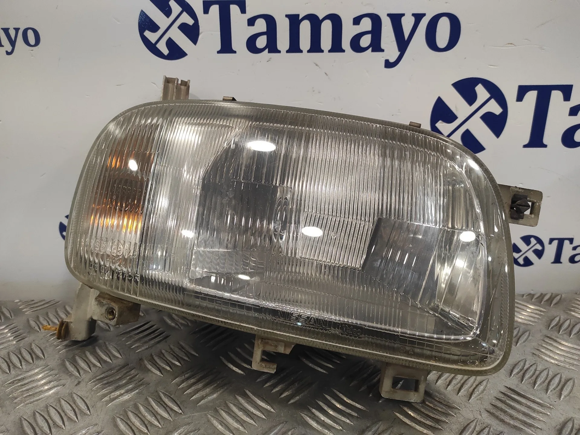 Faro Derecho para Nissan Micra (K11)