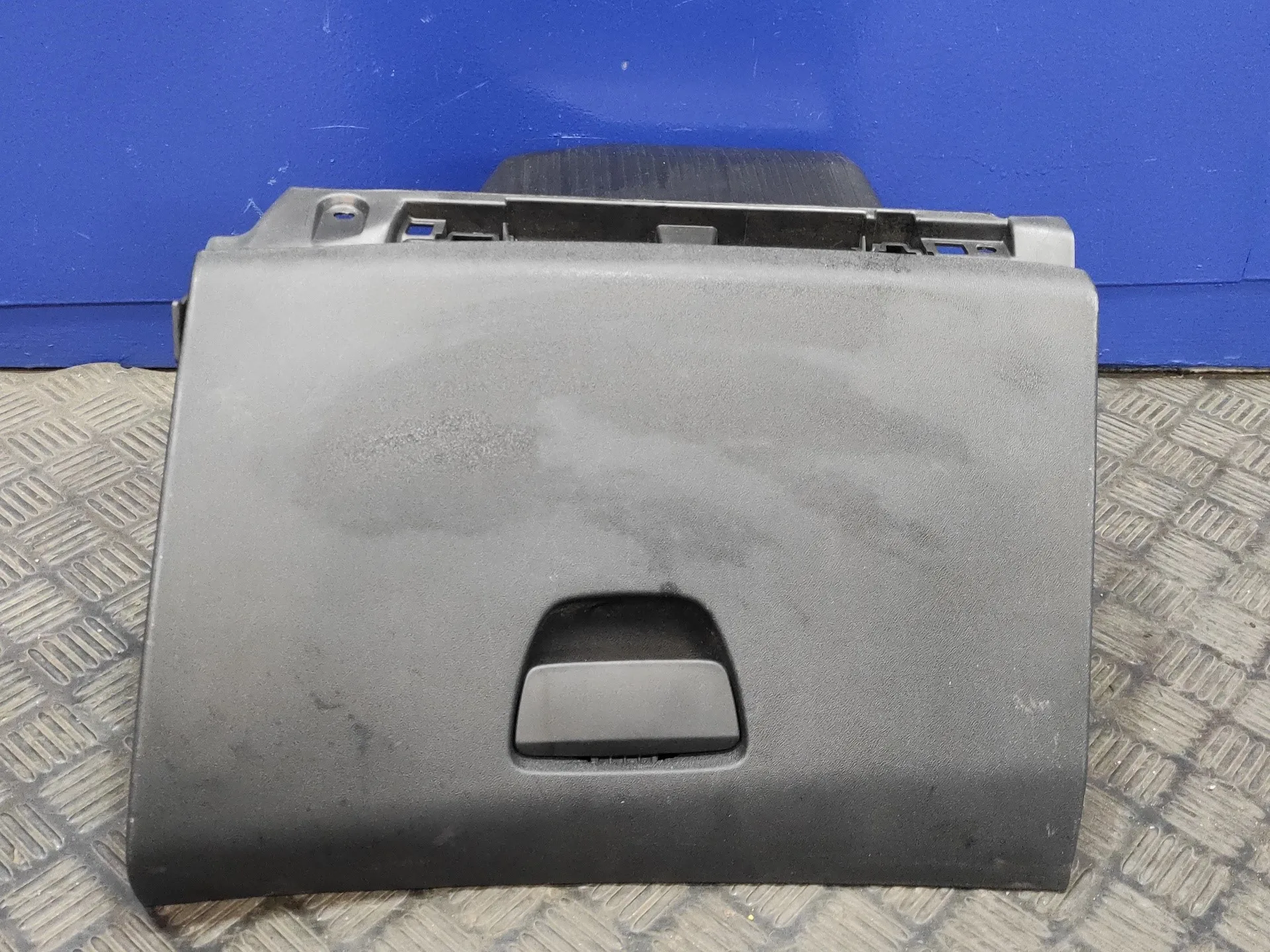 Guantera para Peugeot 2008 (--.2013->)