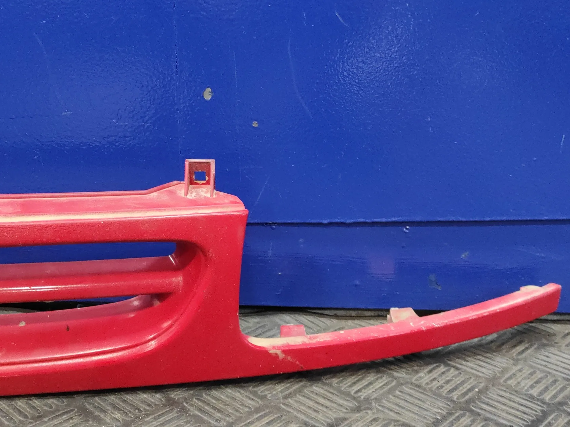 Rejilla Delantera para Nissan Micra (K11)