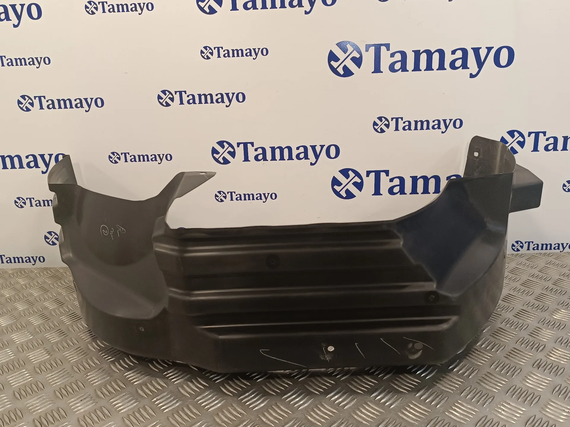 Plastico Paso Rueda Trasero Izquierdo para Isuzu D-Max