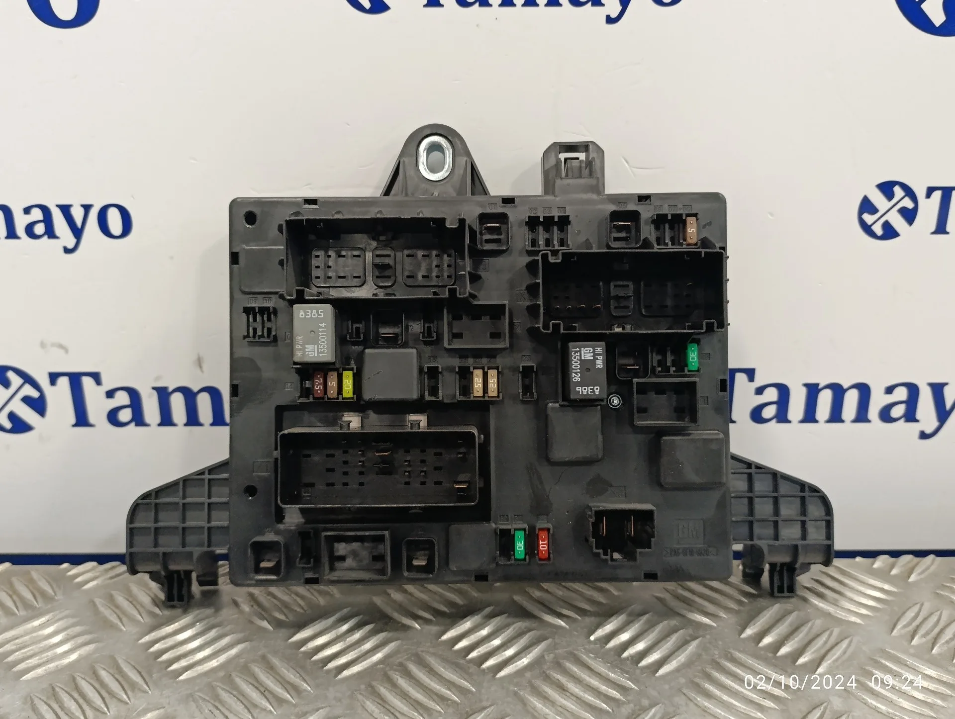 Caja Reles / Fusibles para Opel Astra J Lim.