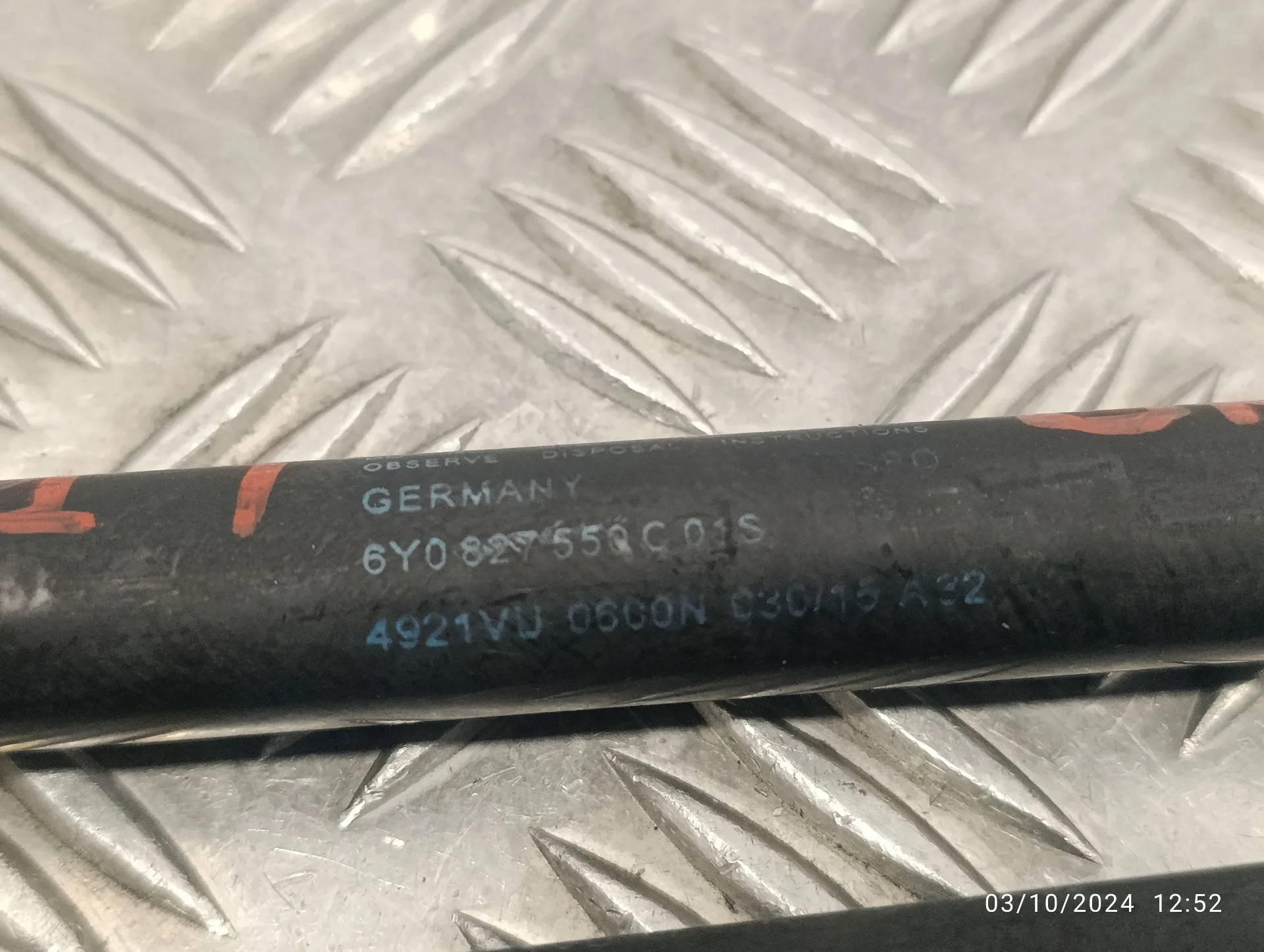 Amortiguadores Maletero / Porton para Volkswagen Golf Vi (5K1)