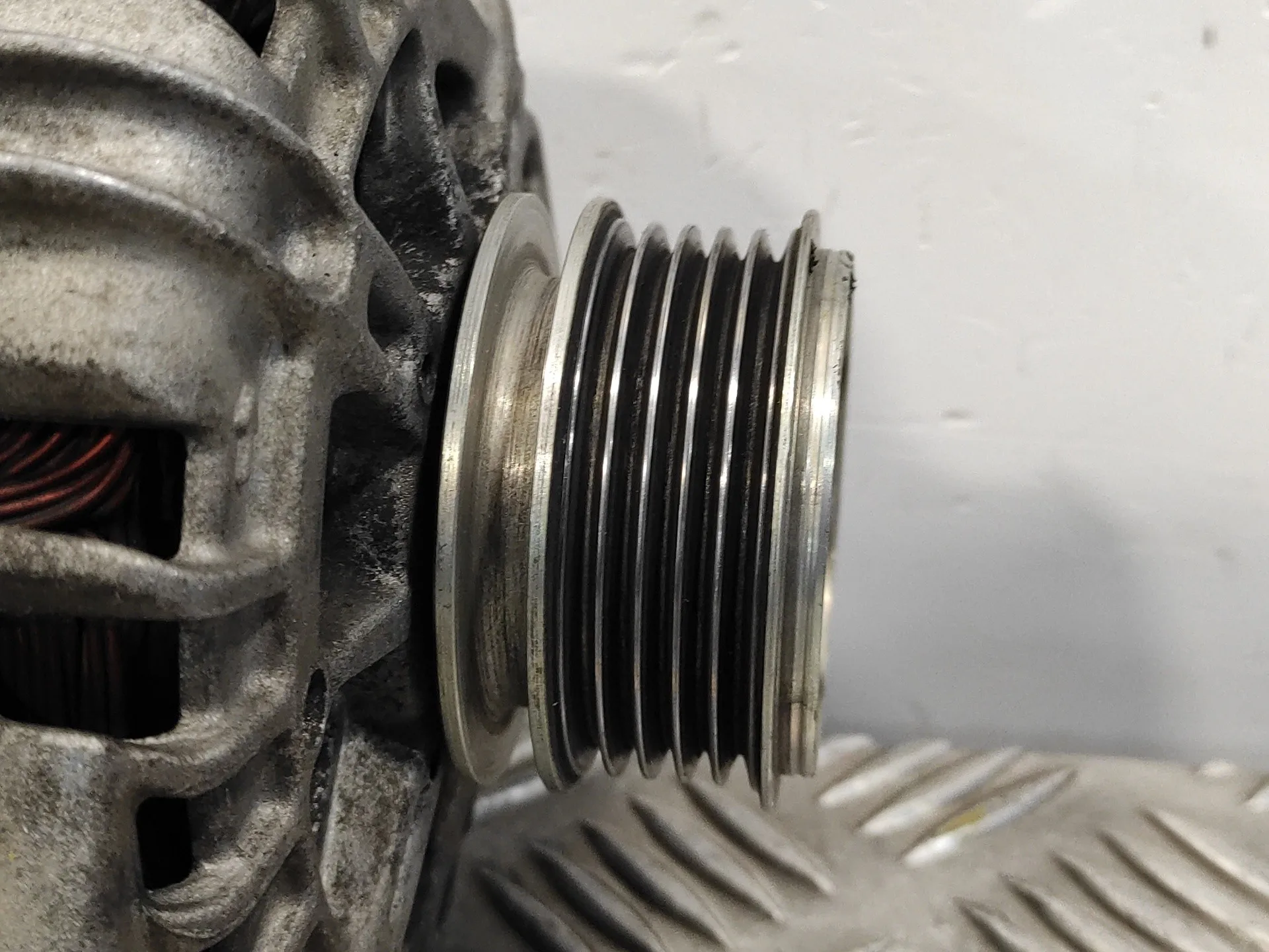 Alternador para Kia Cee'd