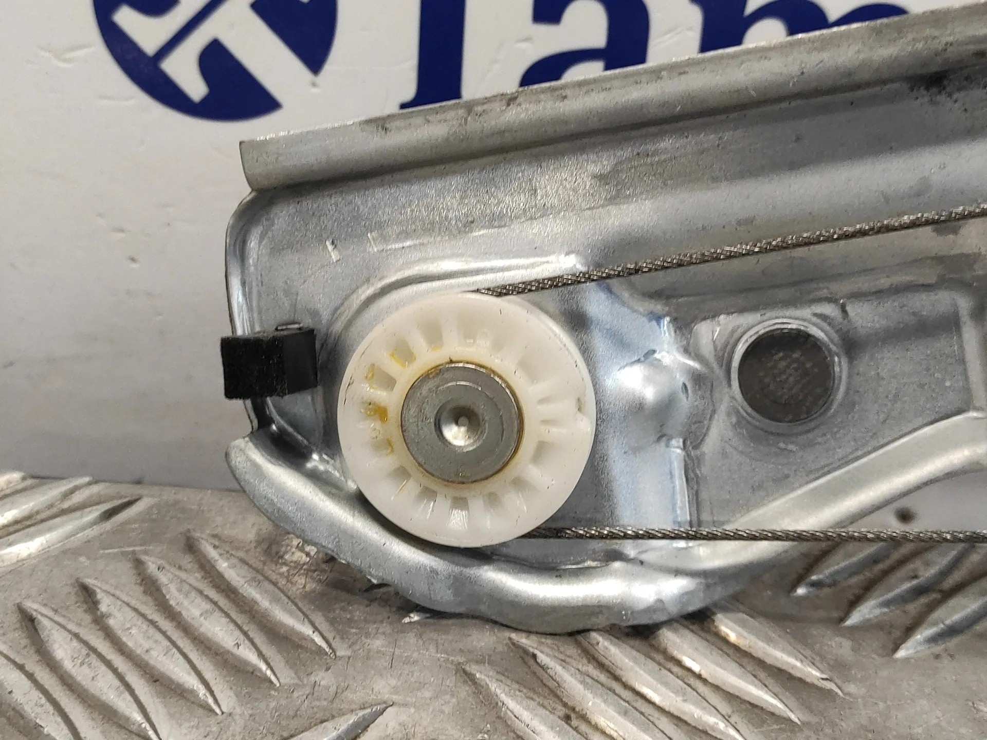 Elevalunas Delantero Izquierdo para Peugeot 2008 (--.2013->)