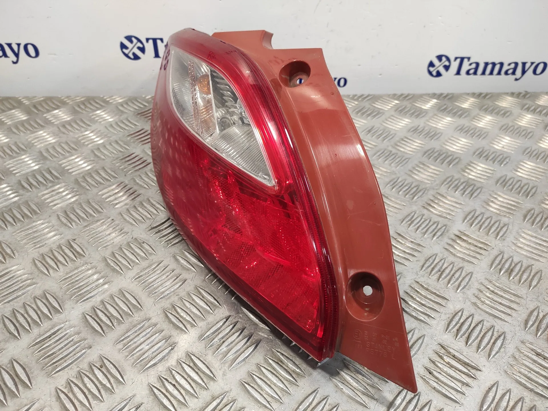 Piloto Trasero Izquierdo para Mazda 2 Lim. (De)