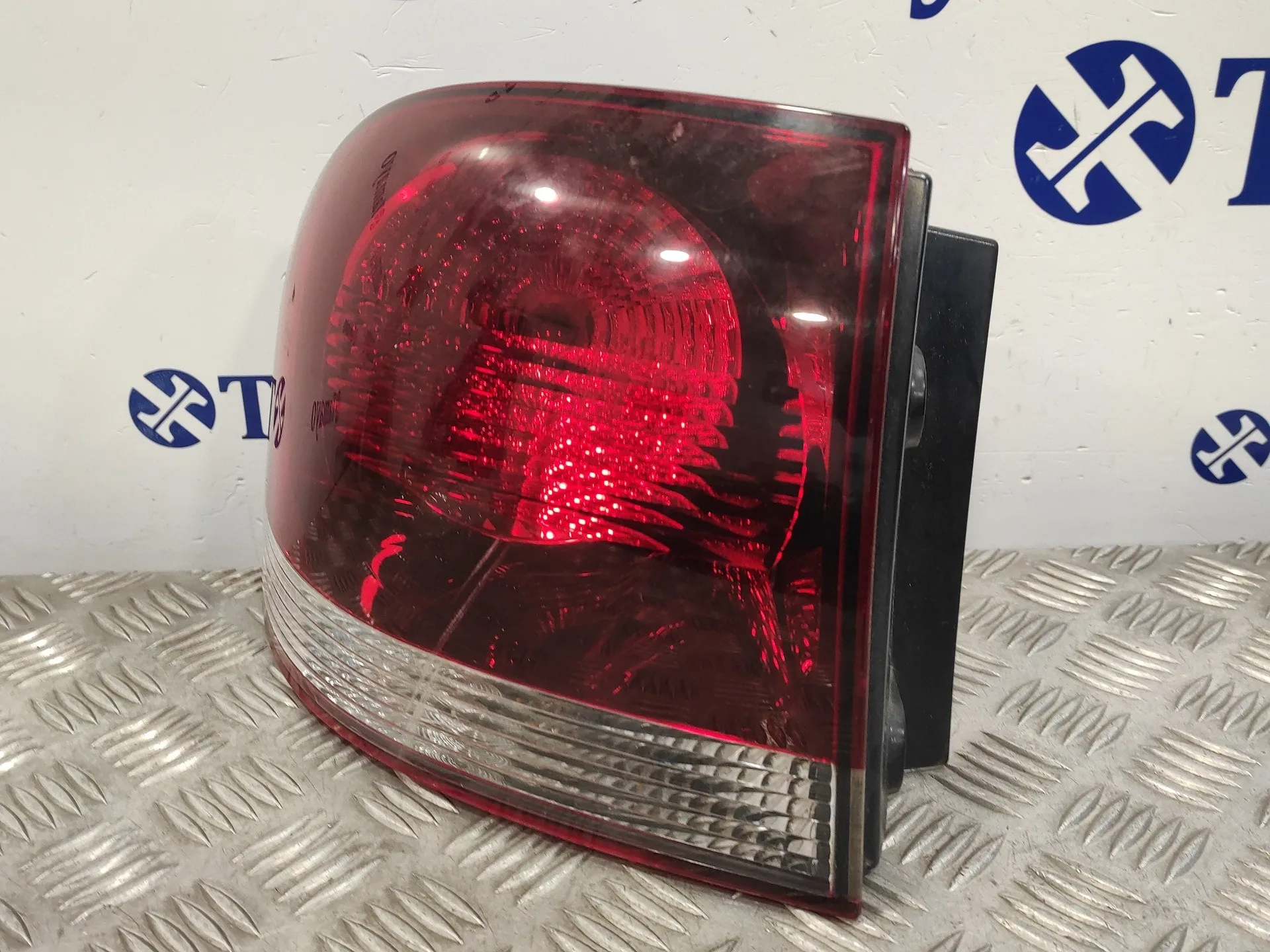 Piloto Trasero Izquierdo para Volkswagen Touareg (7L6)