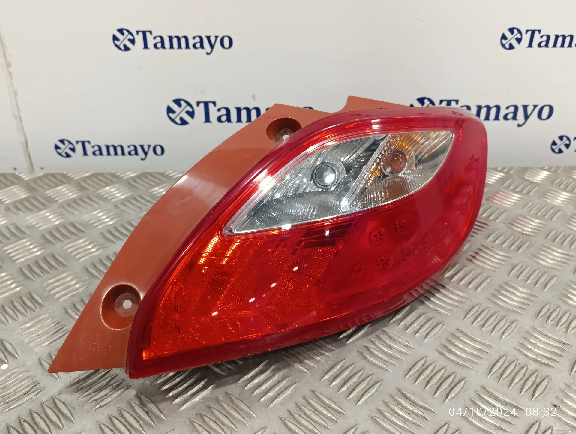 Piloto Trasero Derecho para Mazda 2 Lim. (De)