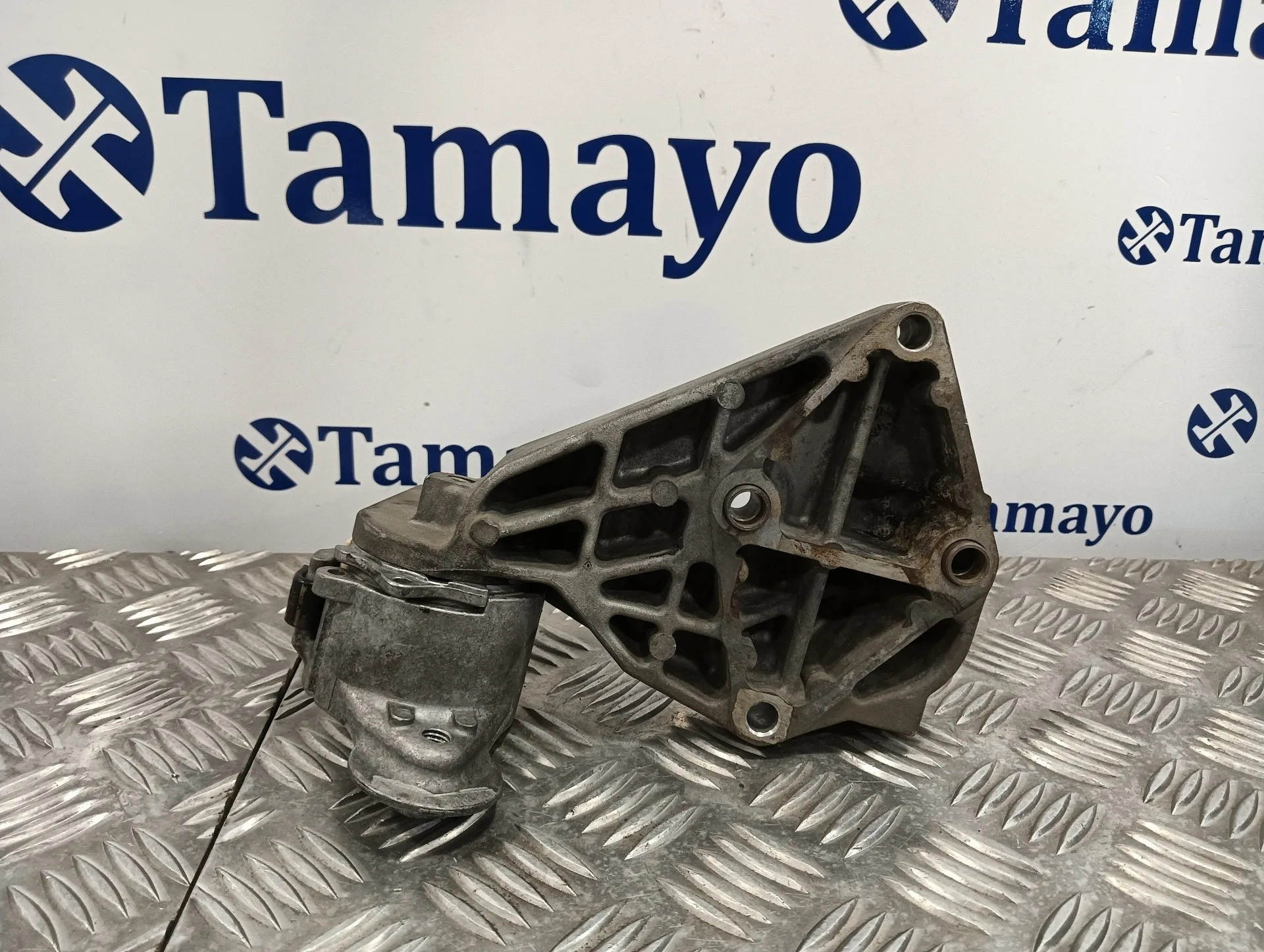 Soporte Alternador para Iveco Daily Pr