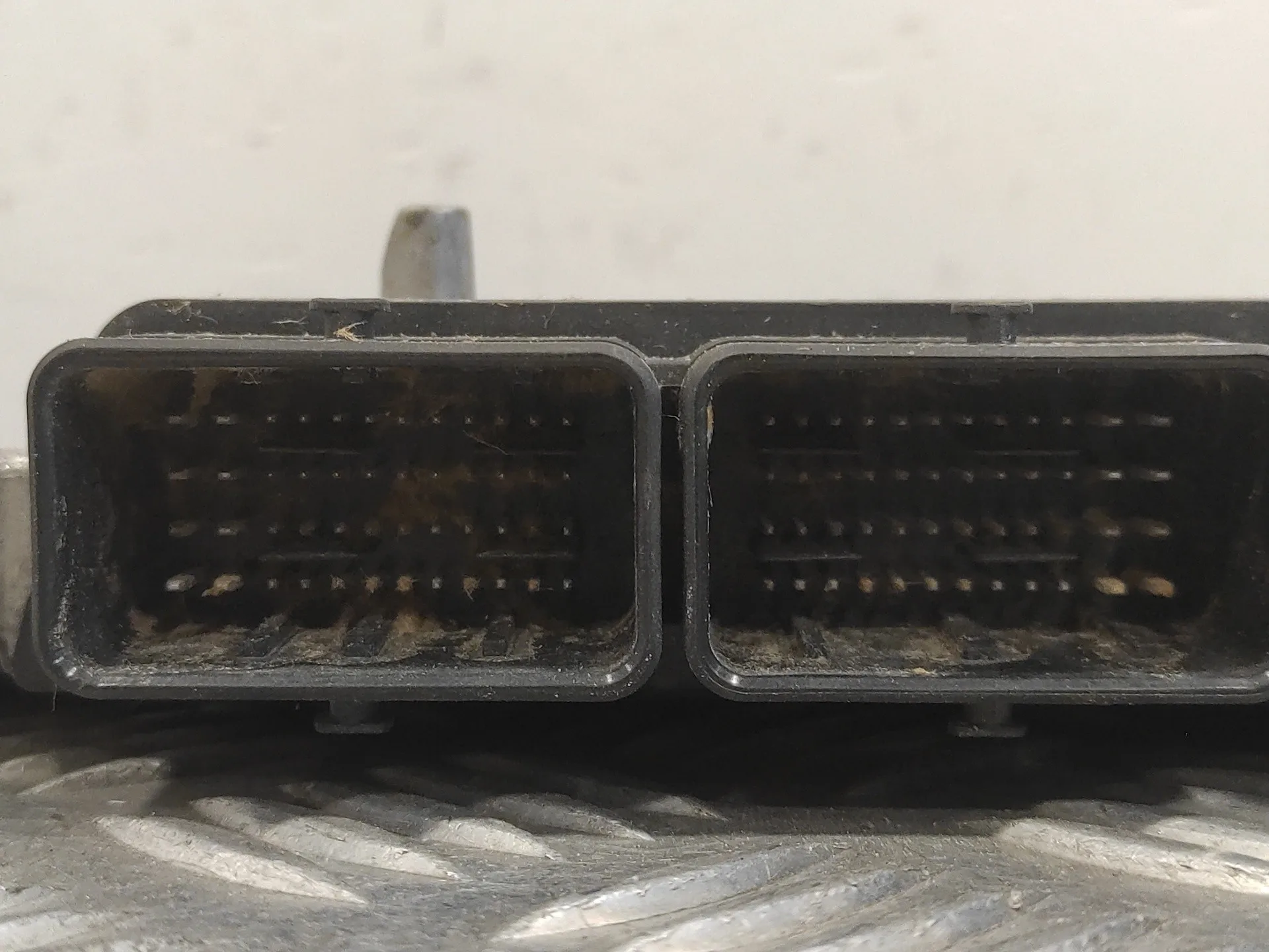 Centralita Motor Uce para Peugeot 407 Sw