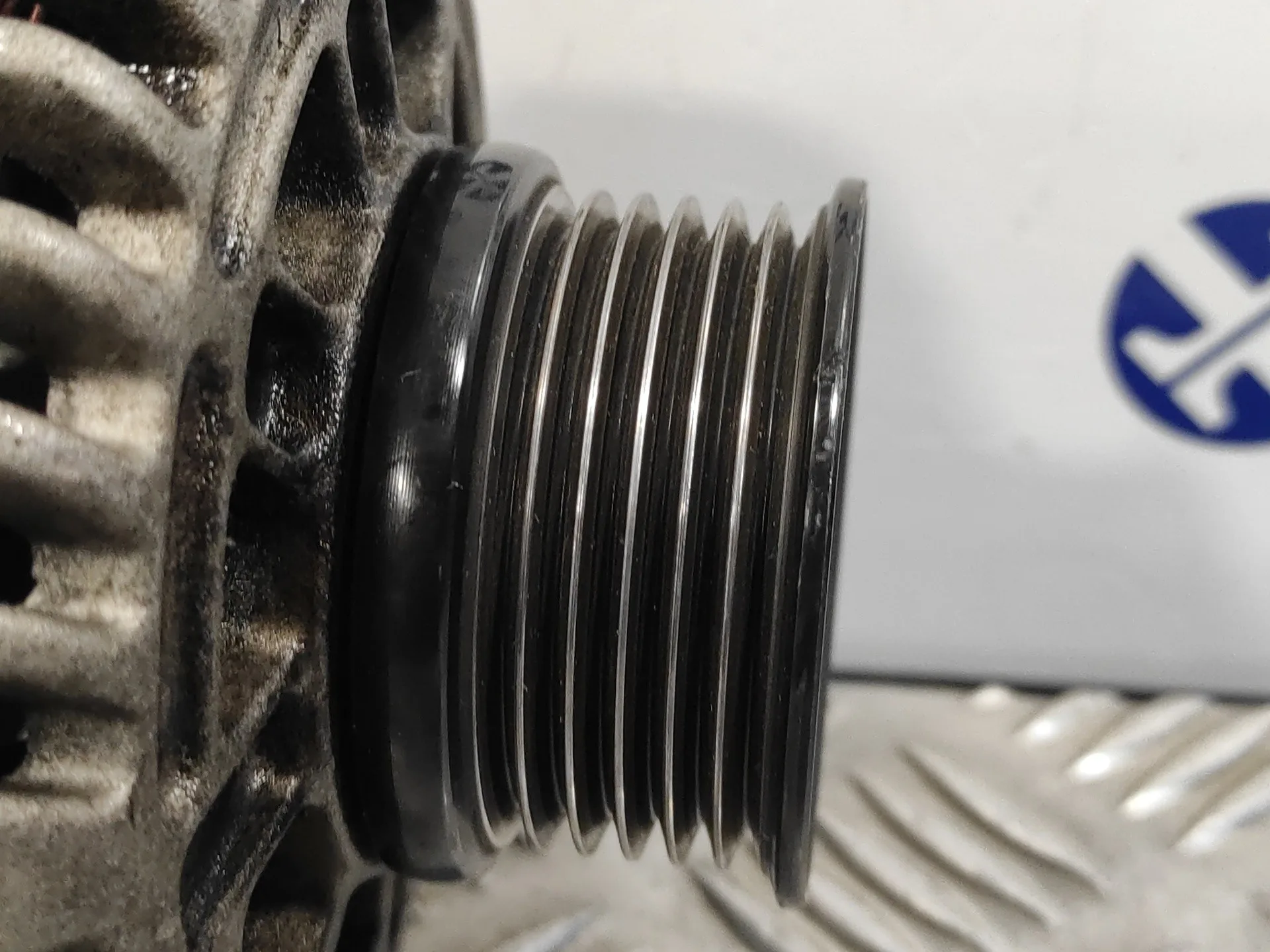 Alternador para Opel Astra J Lim.