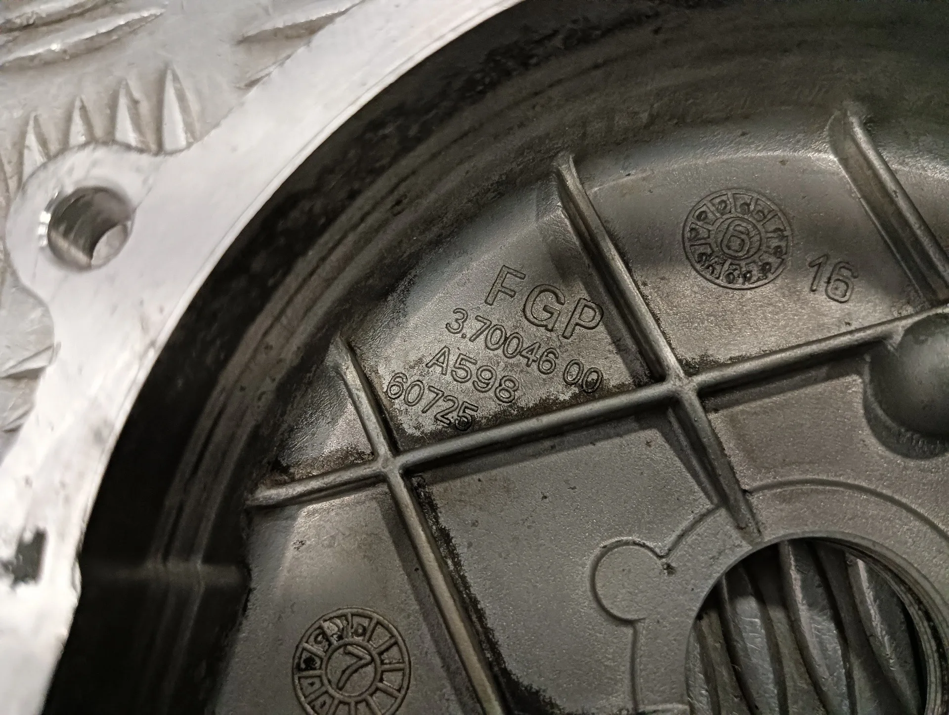 Tapa Distribucion para Suzuki Swift Berlina (Mz)