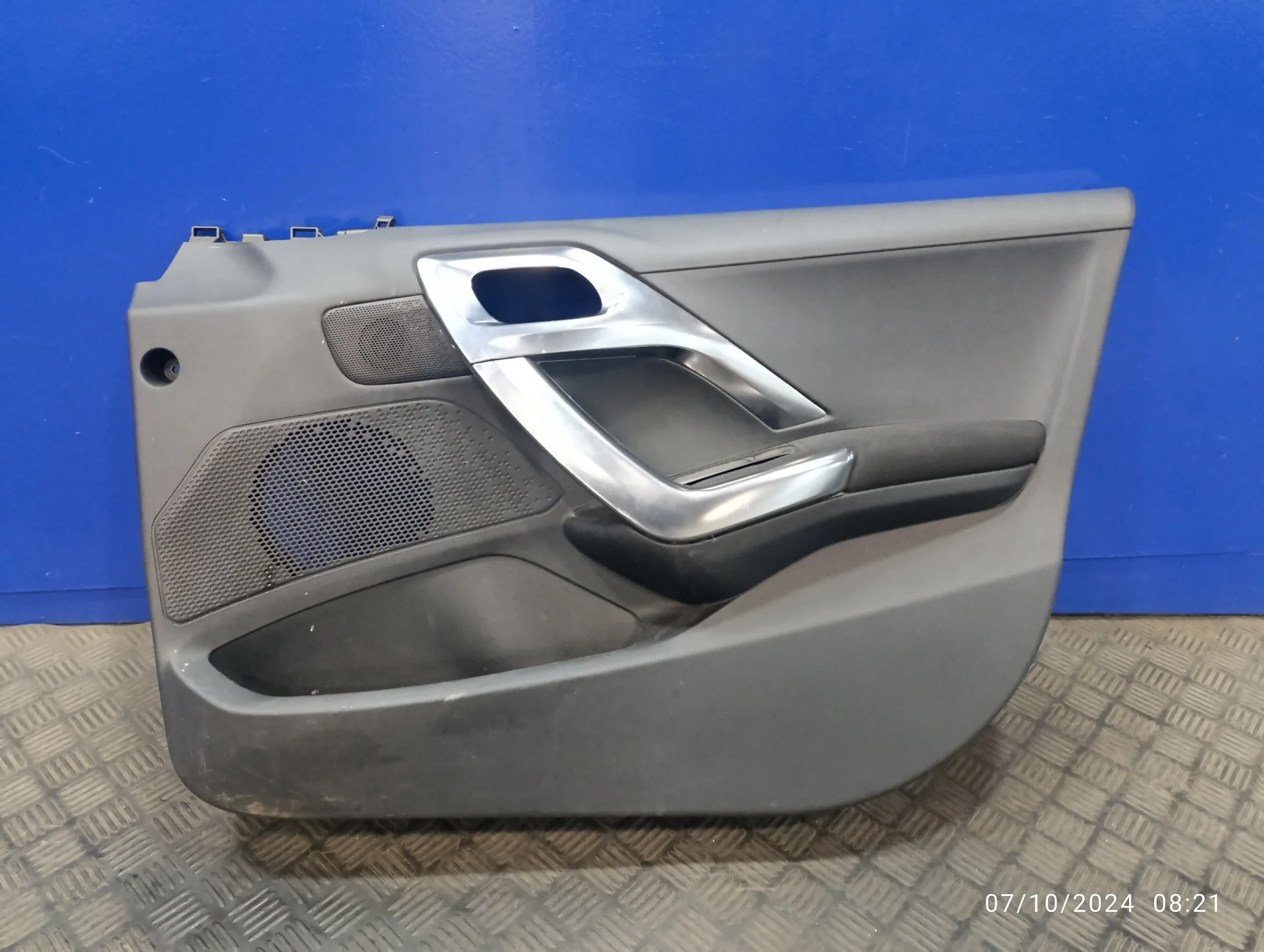 Guarnecido Puerta Delantera Derecha para Peugeot 2008 (--.2013->)