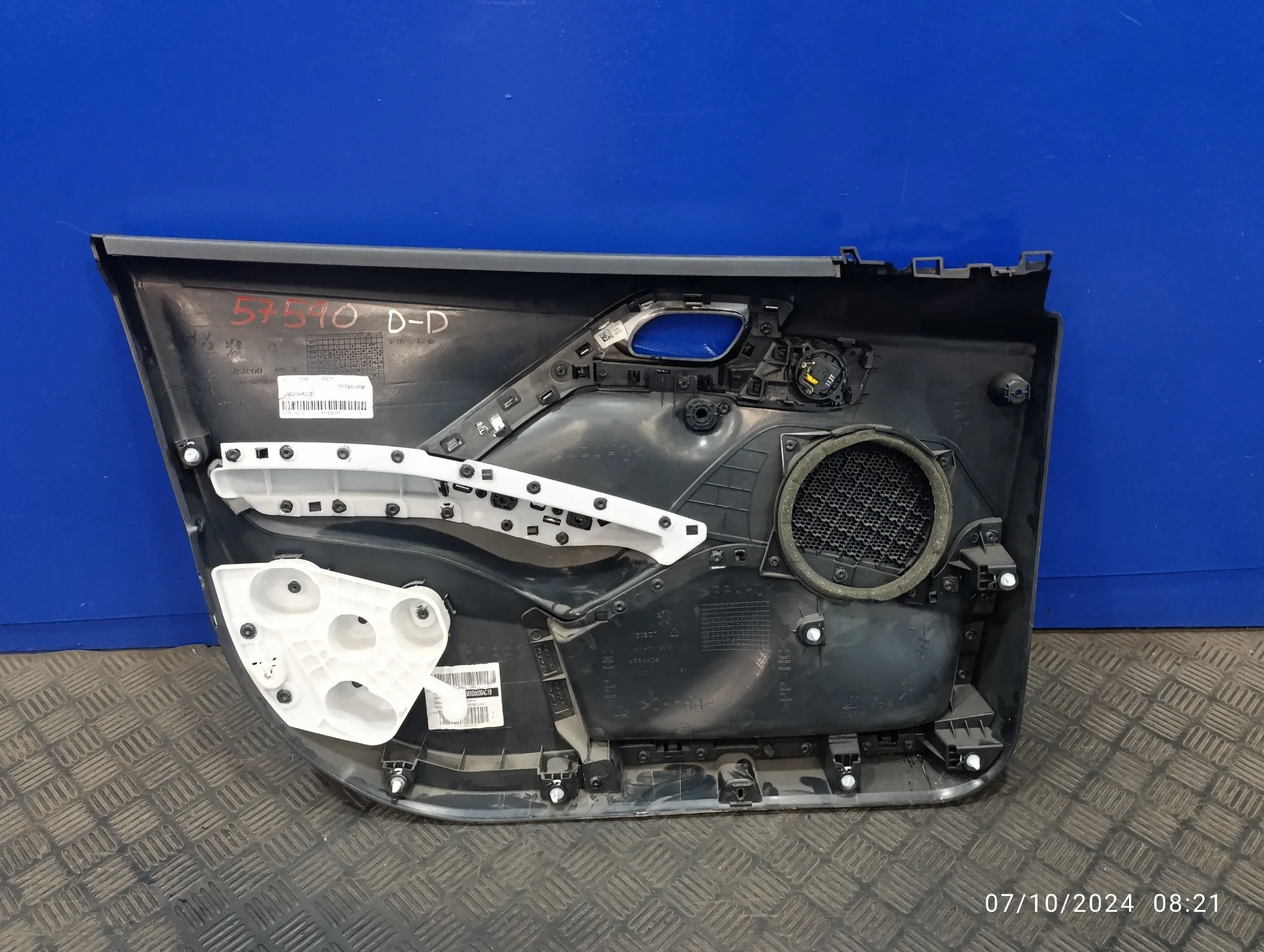 Guarnecido Puerta Delantera Derecha para Peugeot 2008 (--.2013->)