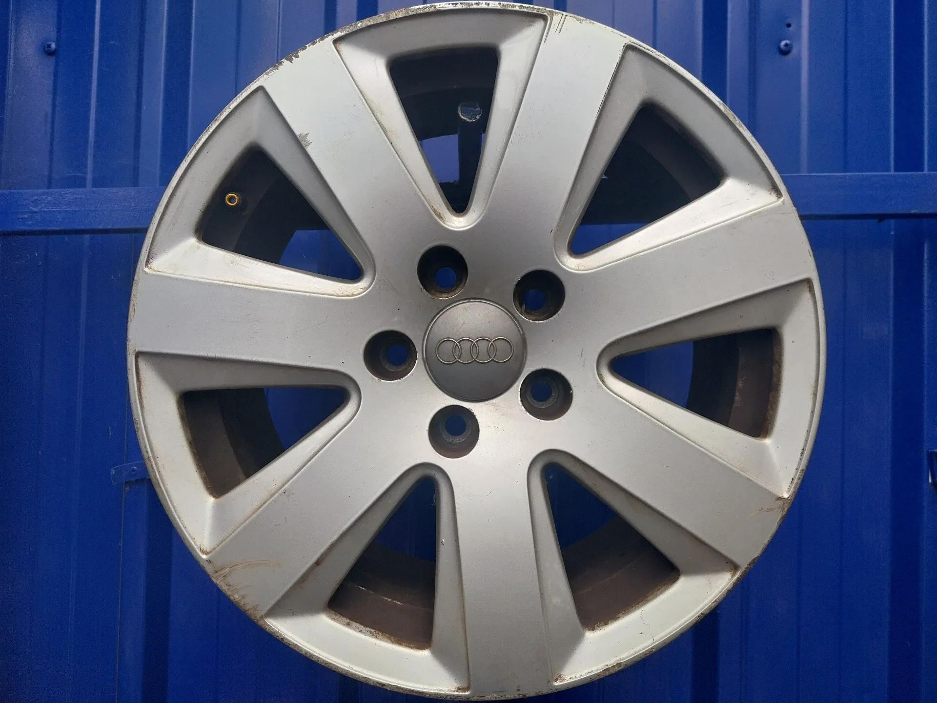 Llanta para Audi A6 Berlina (4F2)
