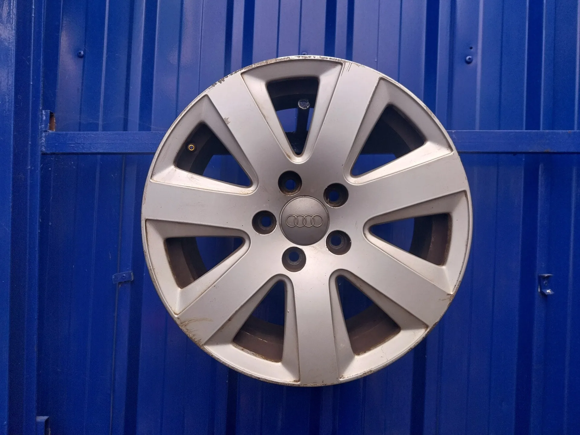 Llanta para Audi A6 Berlina (4F2)