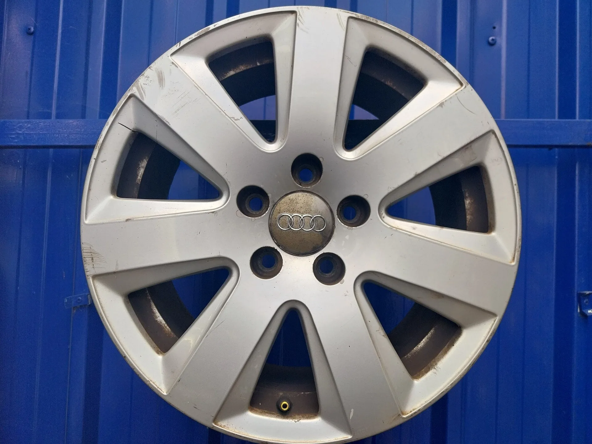 Llanta para Audi A6 Berlina (4F2)