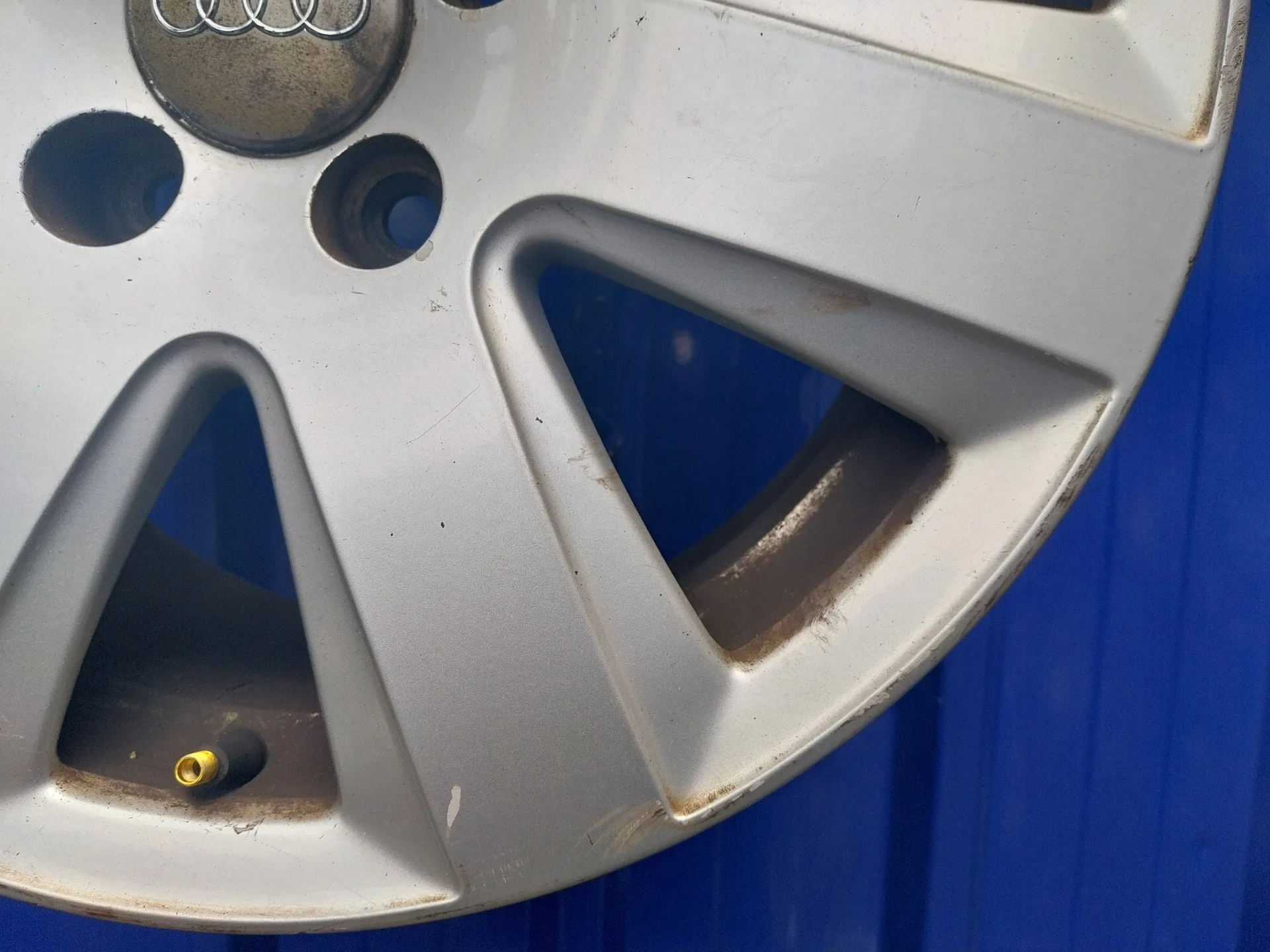 Llanta para Audi A6 Berlina (4F2)