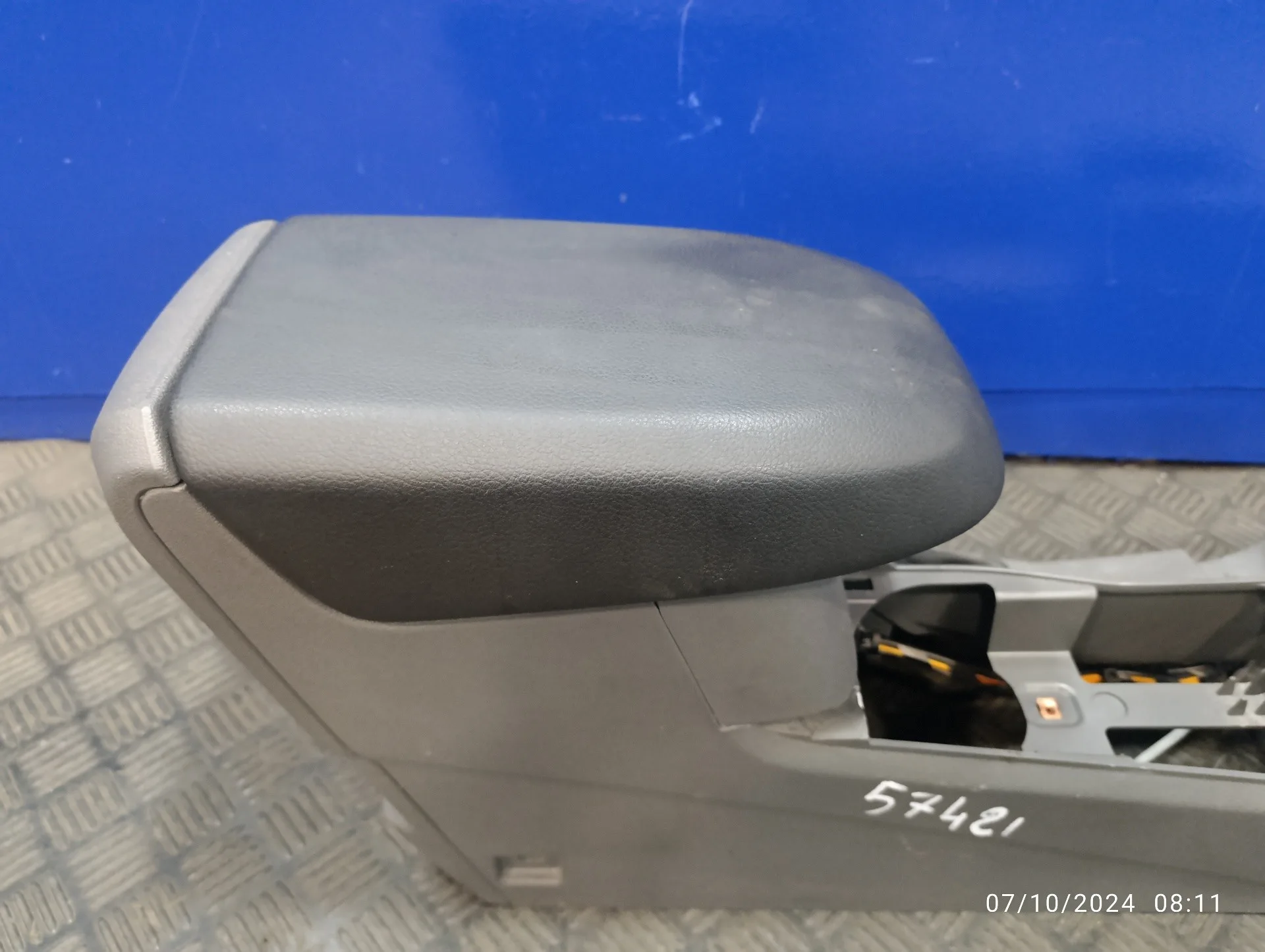 Apoyabrazos Central para Ford Focus Turnier (Cb4)